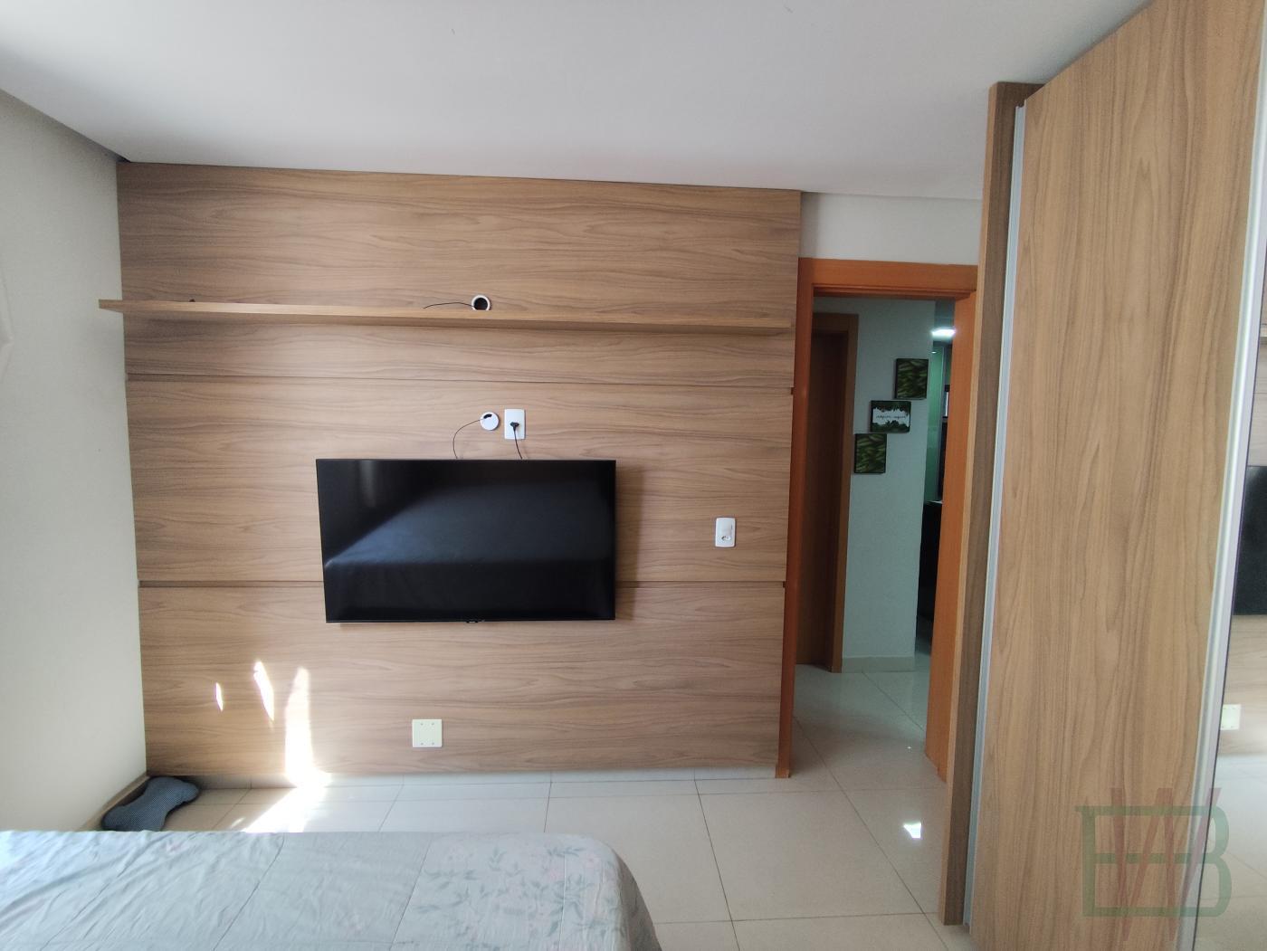 Apartamento à venda com 2 quartos, 70m² - Foto 4