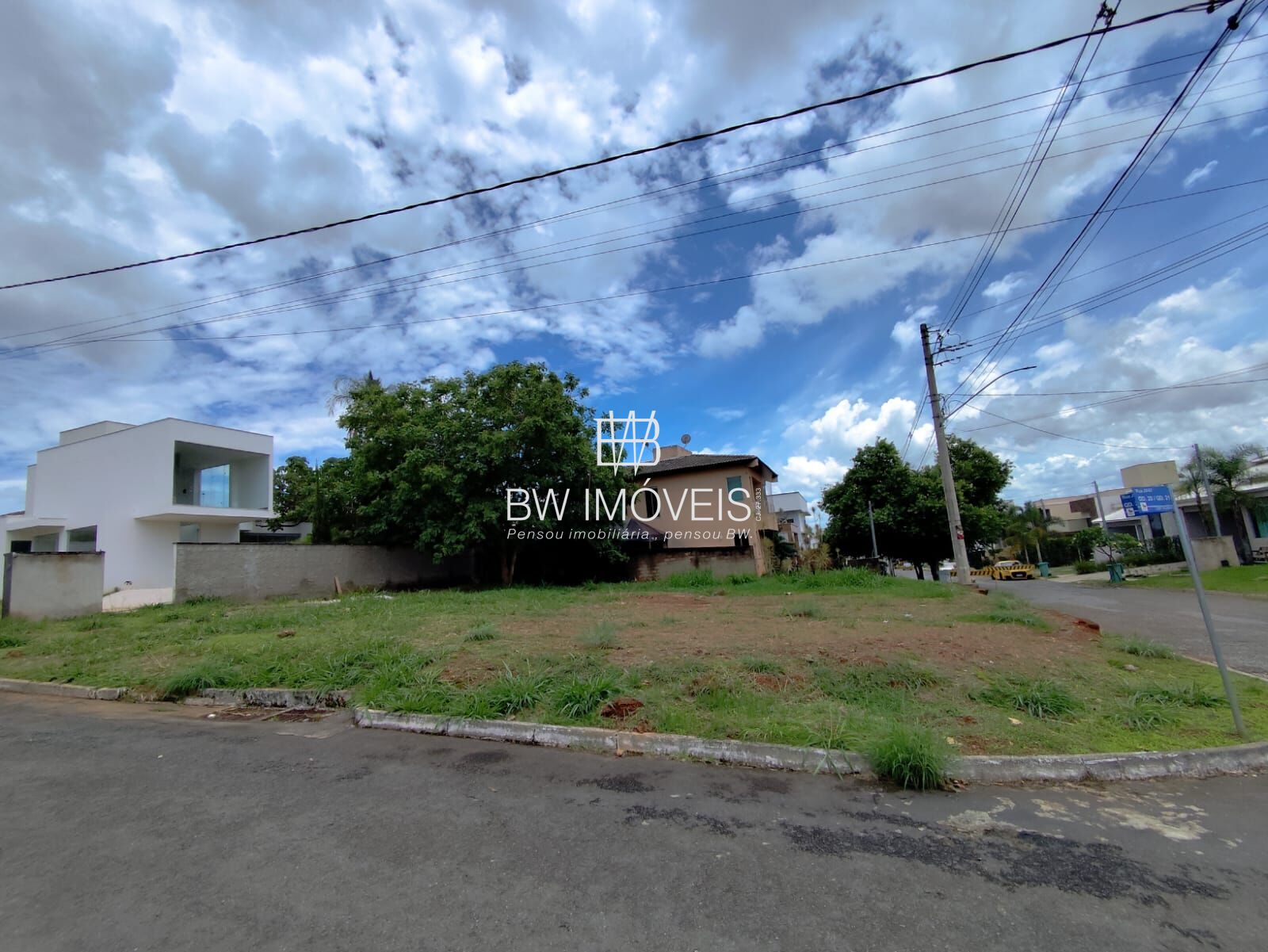 Terreno à venda, 382m² - Foto 1