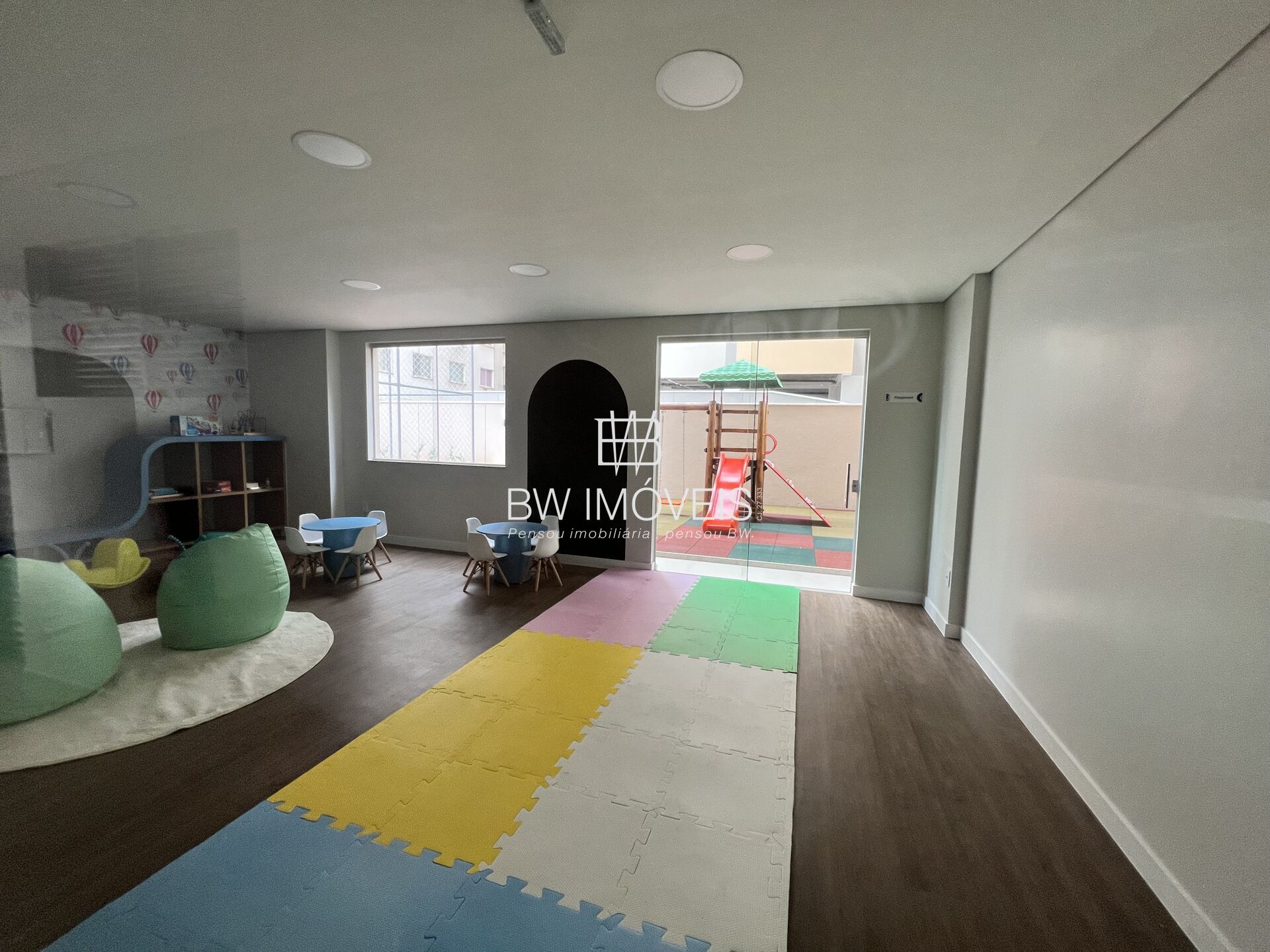 Apartamento à venda com 3 quartos, 106m² - Foto 27