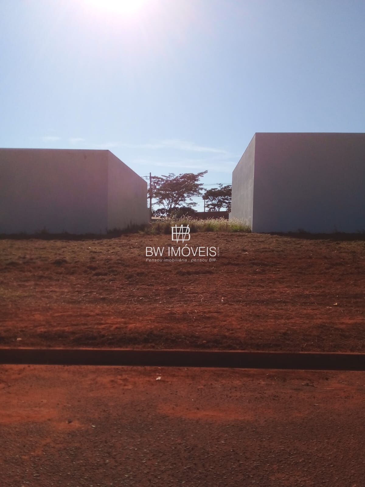 Terreno à venda, 342m² - Foto 1