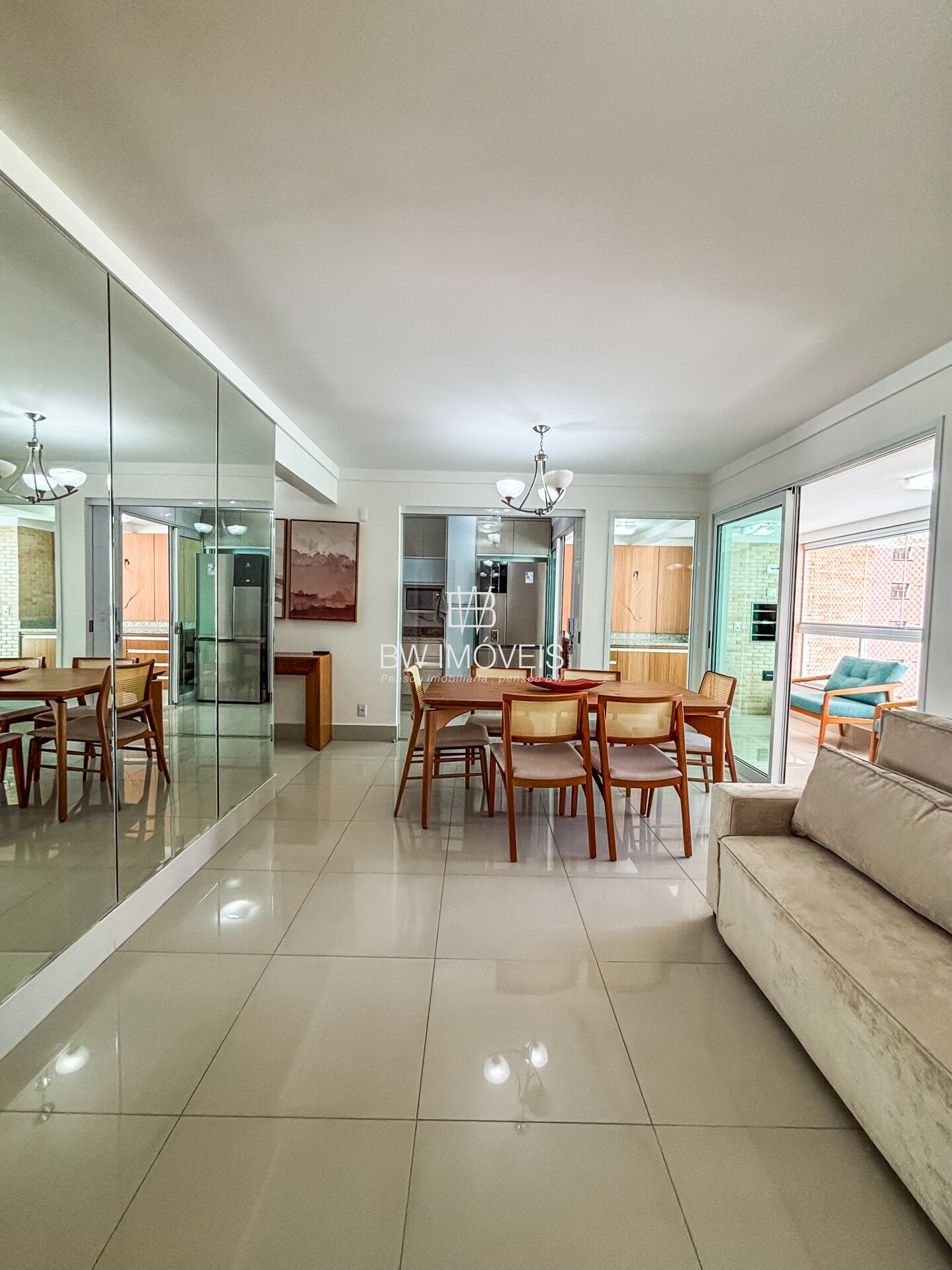 Apartamento à venda com 3 quartos, 122m² - Foto 3