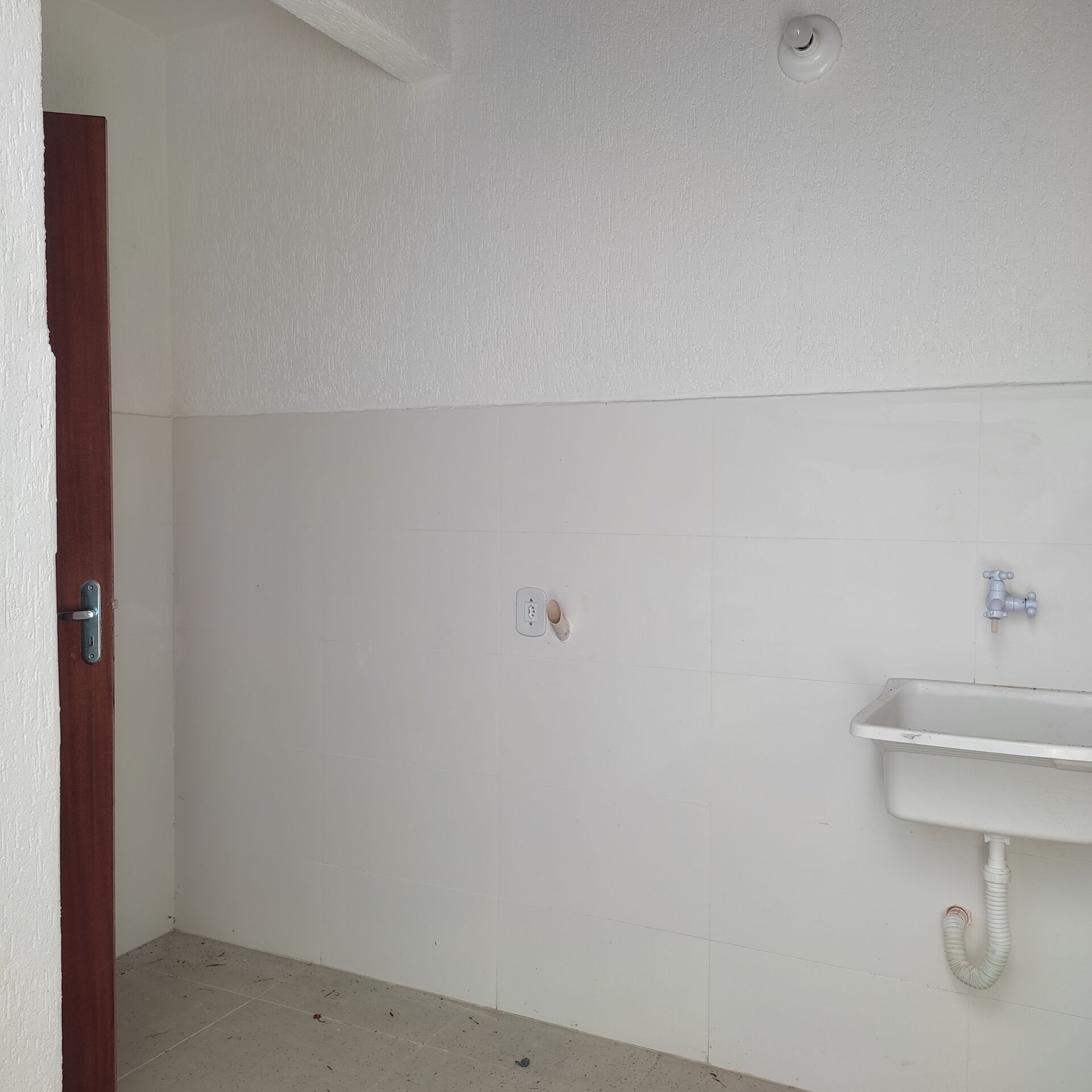 Casa à venda com 2 quartos, 95m² - Foto 11