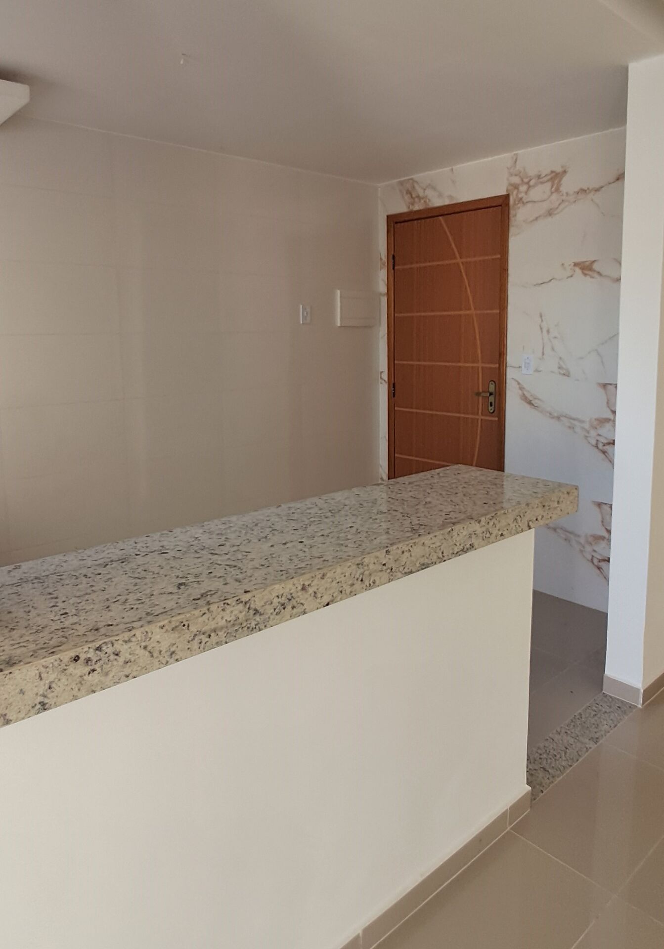 Casa à venda com 2 quartos, 69m² - Foto 9