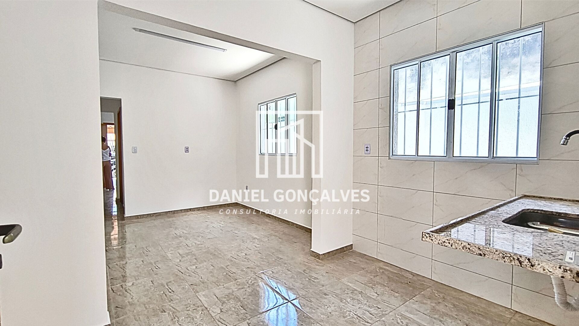 Casa à venda com 2 quartos, 104m² - Foto 11