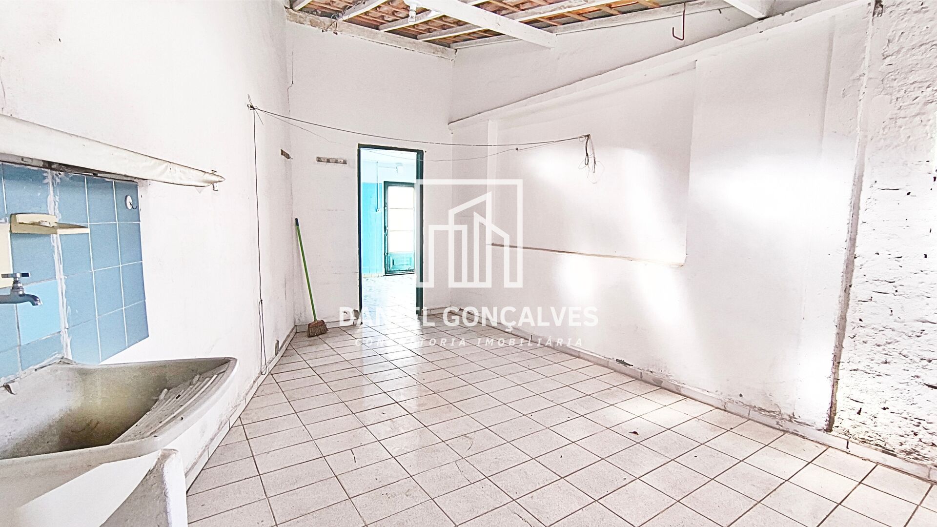 Casa à venda com 2 quartos, 92m² - Foto 10