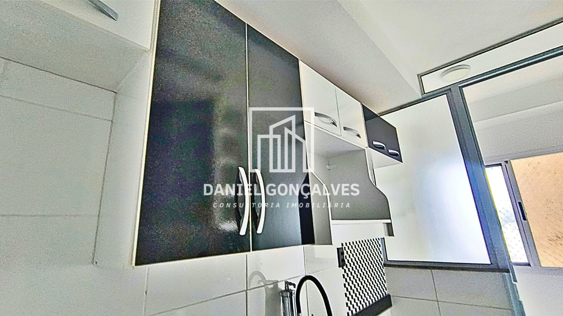 Apartamento à venda com 2 quartos, 67m² - Foto 13