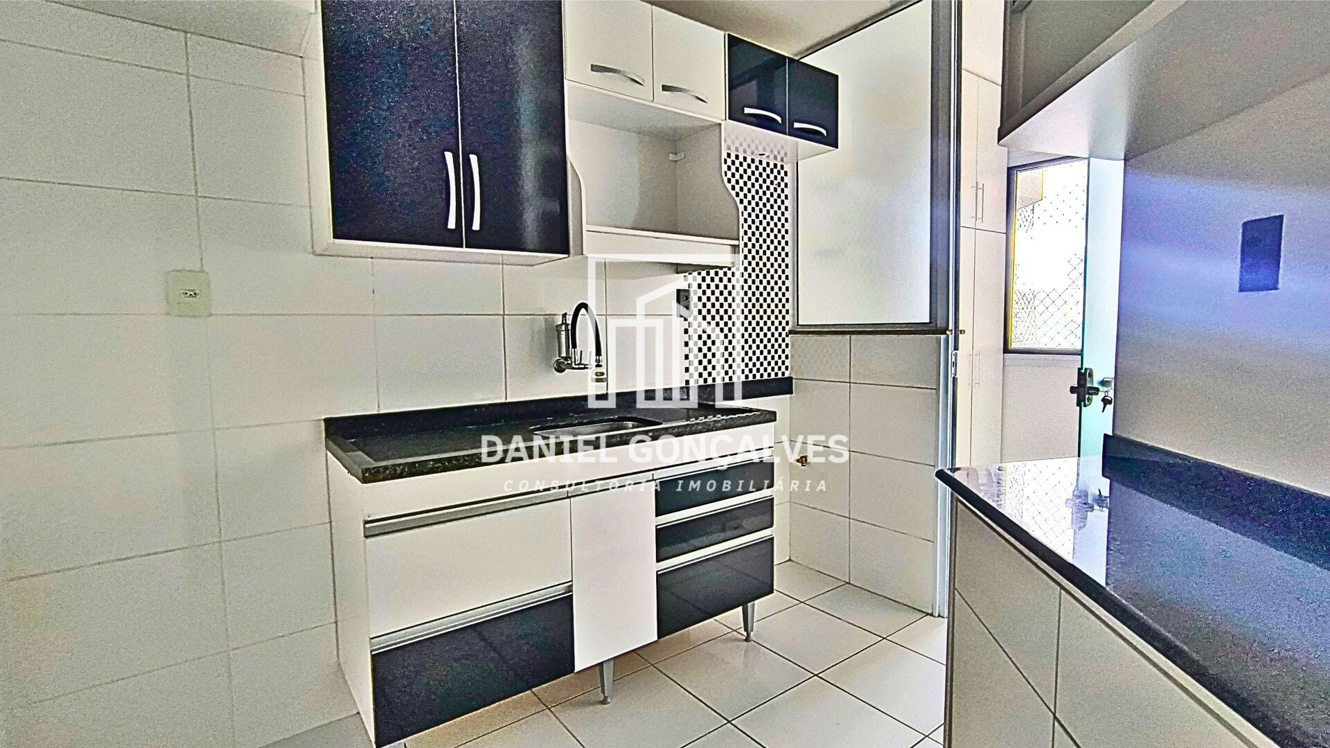 Apartamento à venda com 2 quartos, 67m² - Foto 12