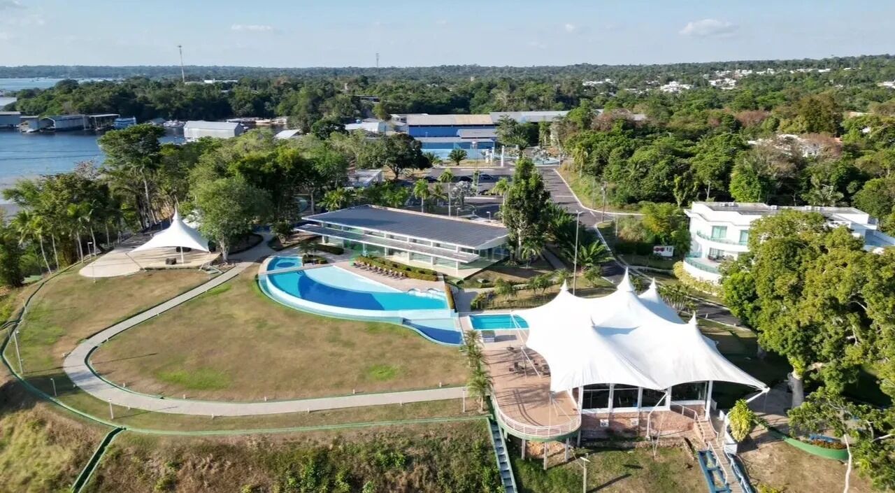 Casa de Condomínio à venda com 4 quartos, 230m² - Foto 46