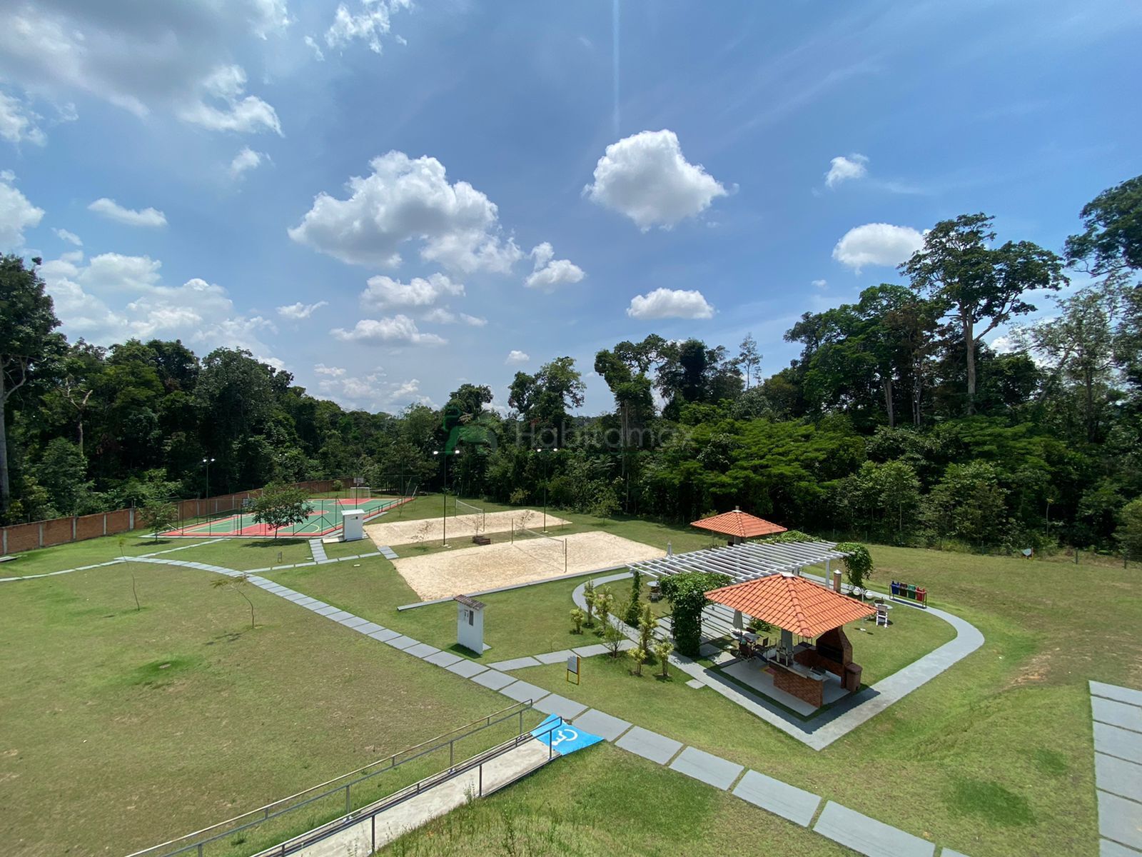 Casa à venda com 4 quartos, 240m² - Foto 25