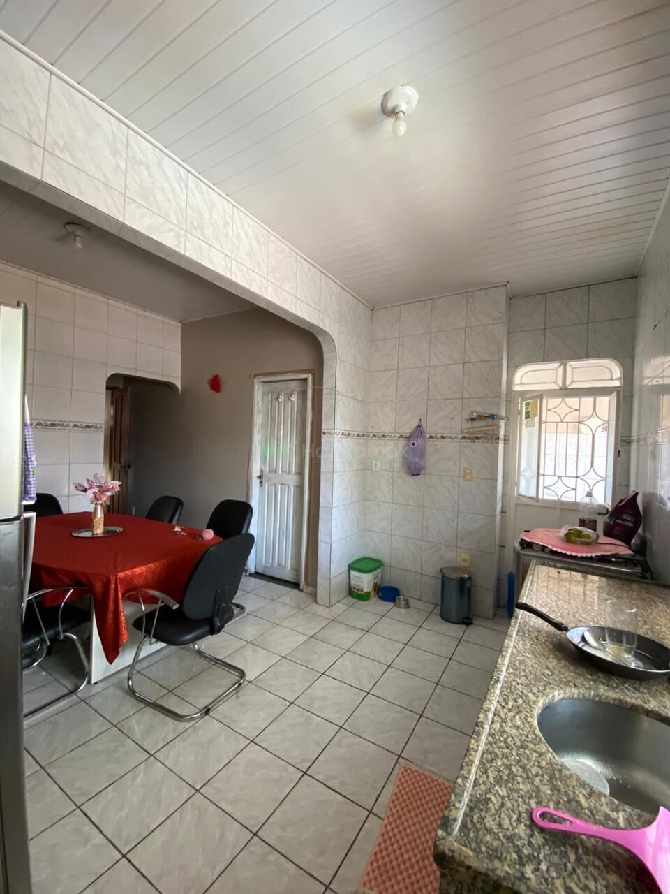 Casa à venda com 3 quartos, 250m² - Foto 4