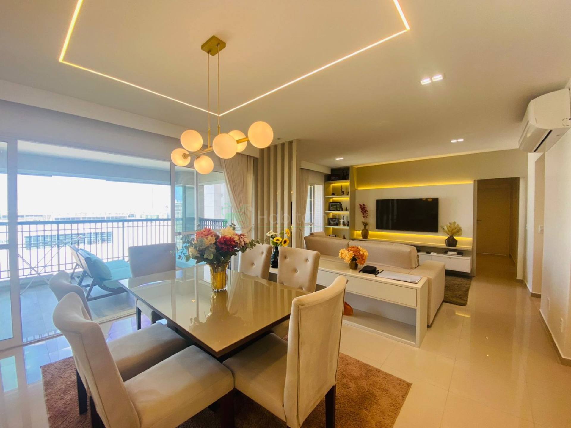 Apartamento para alugar com 3 quartos, 169m² - Foto 1