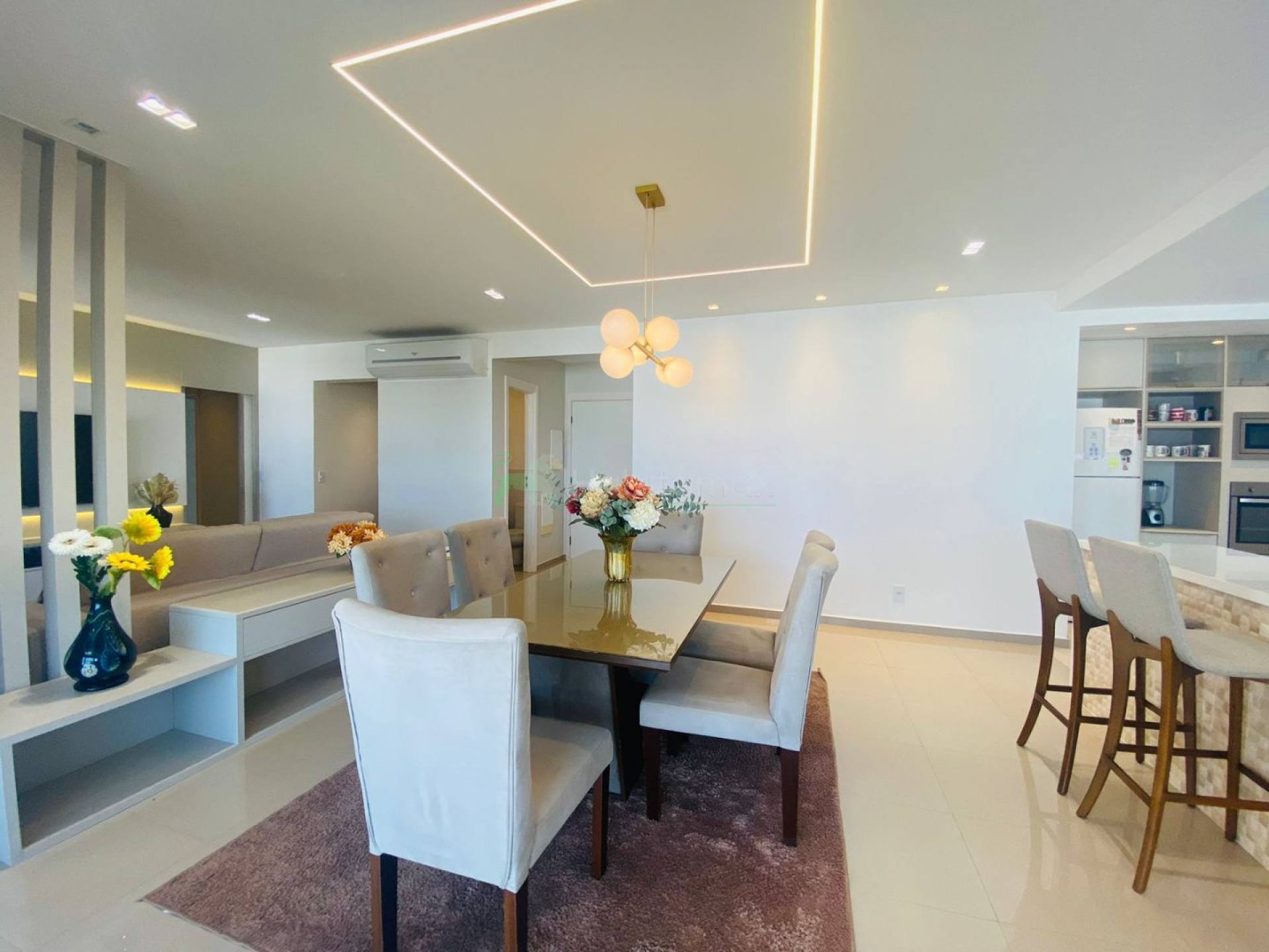 Apartamento para alugar com 3 quartos, 169m² - Foto 6