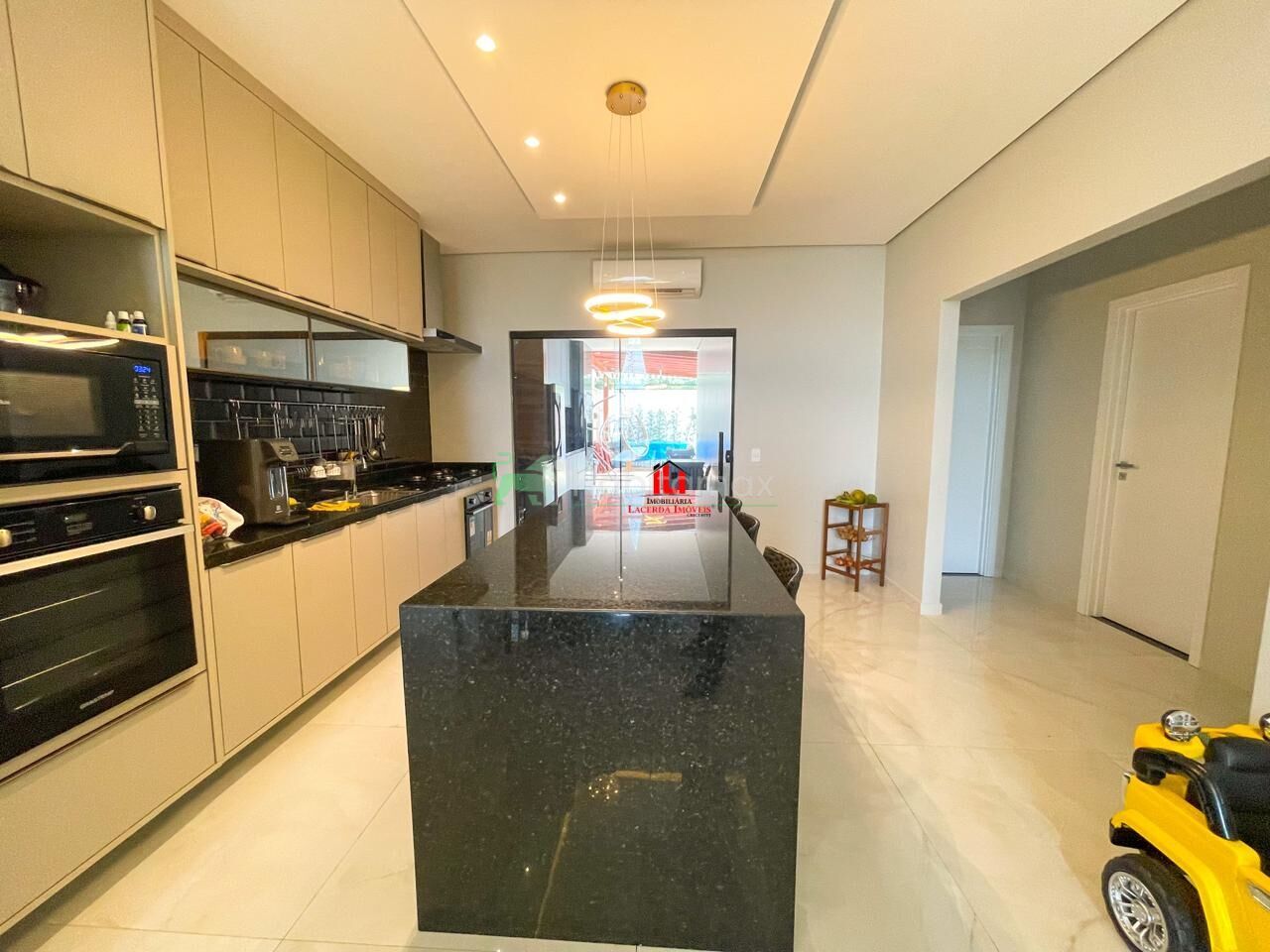 Casa, 3 quartos, 180 m² - Foto 2