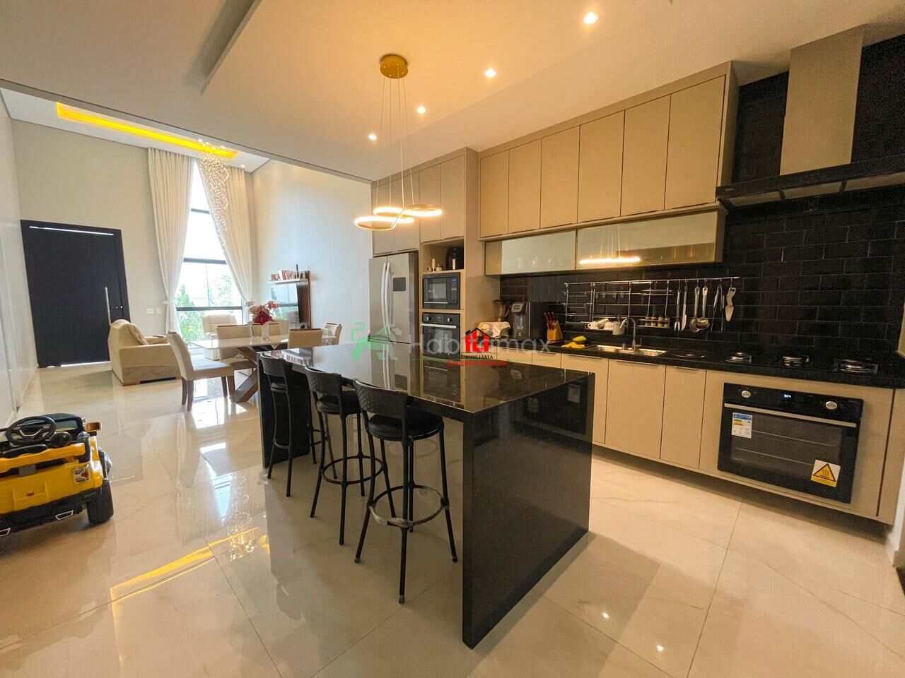 Casa, 3 quartos, 180 m² - Foto 1