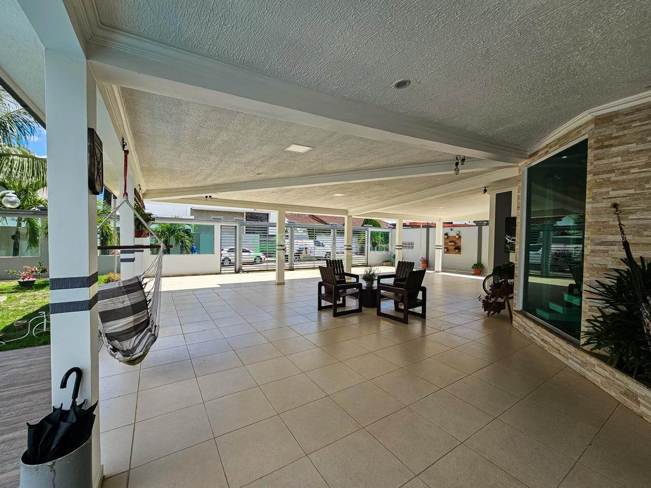 Casa, 5 quartos, 404 m² - Foto 1