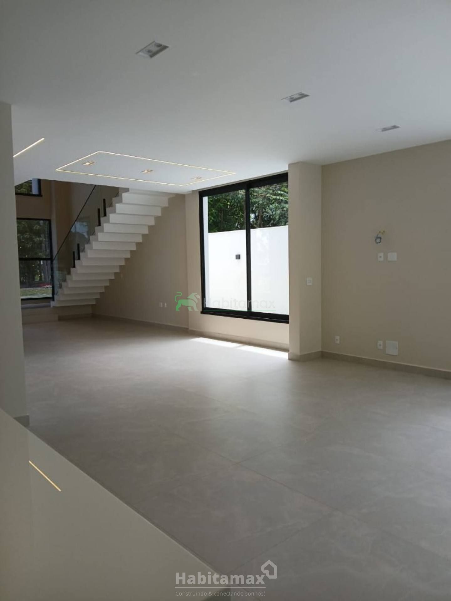 Casa à venda com 4 quartos, 311m² - Foto 6