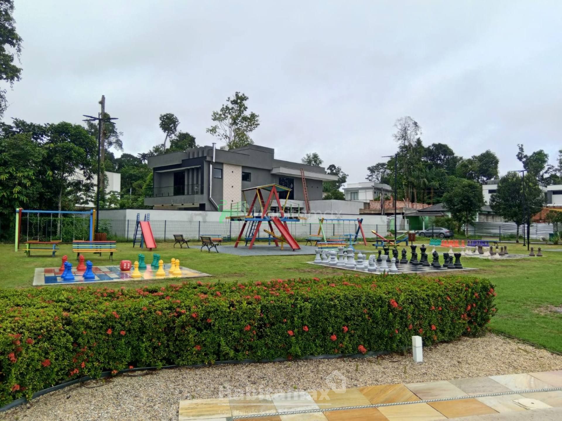 Casa à venda com 4 quartos, 311m² - Foto 36