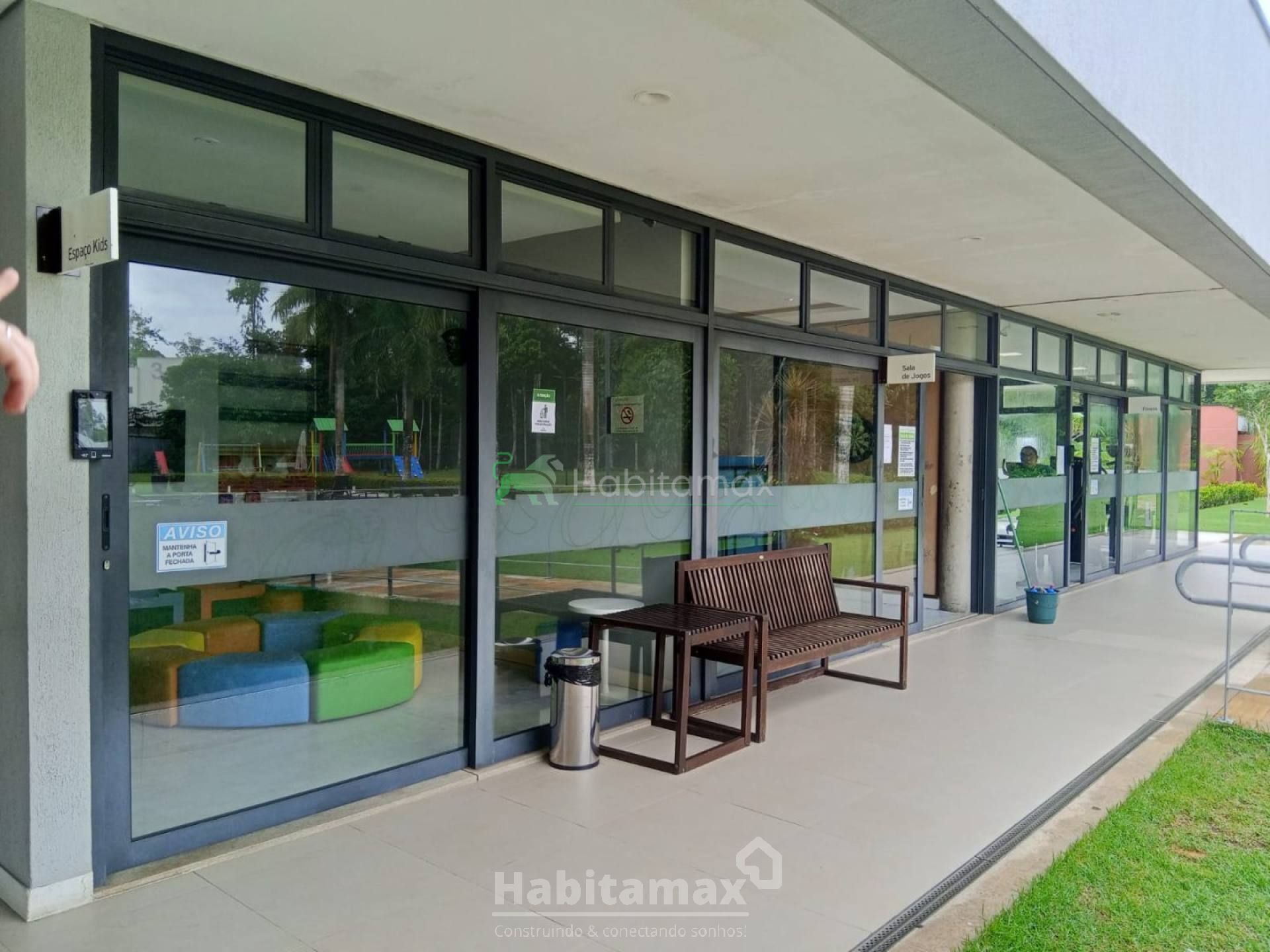 Casa à venda com 4 quartos, 311m² - Foto 16