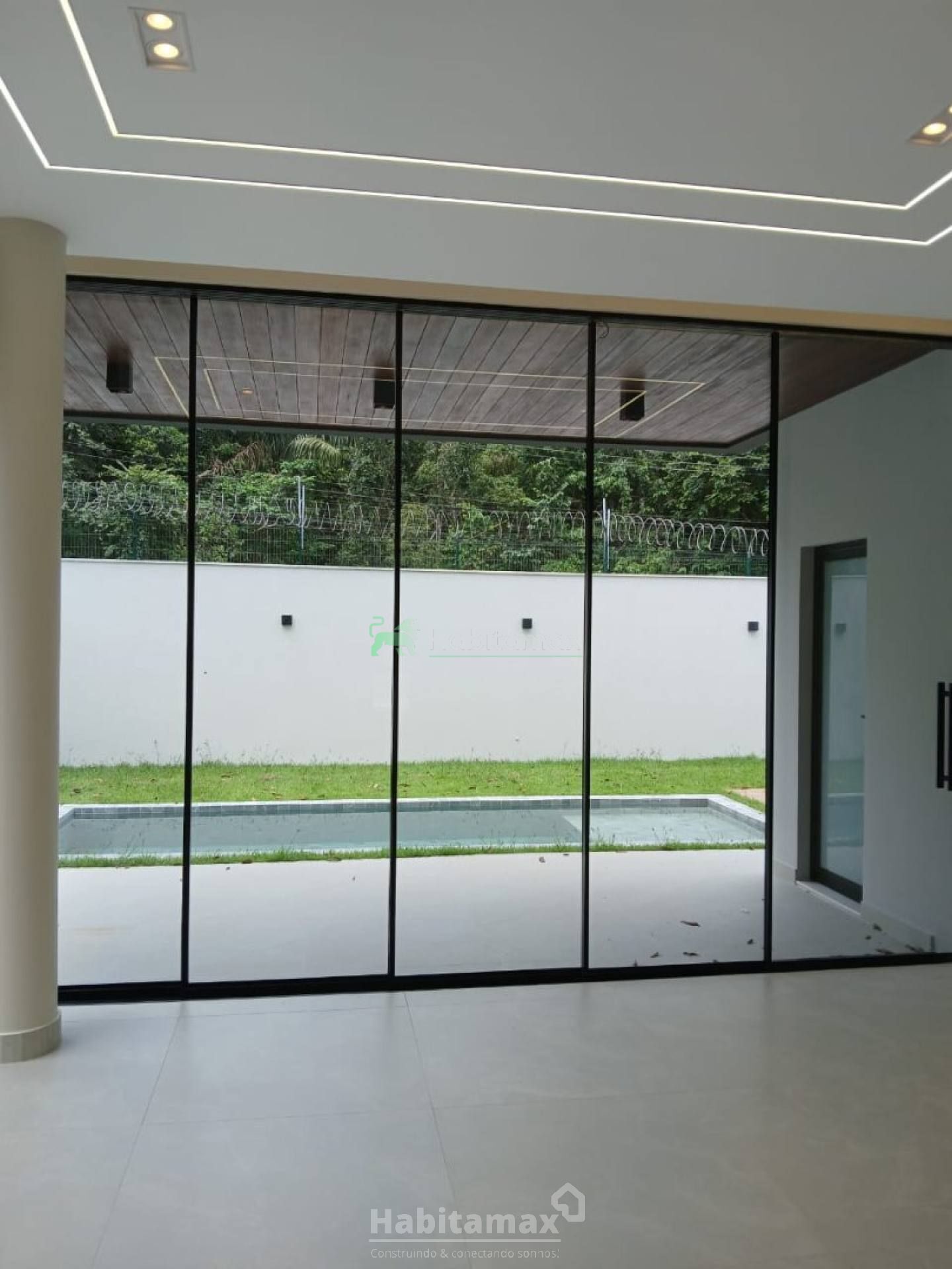 Casa à venda com 4 quartos, 311m² - Foto 8