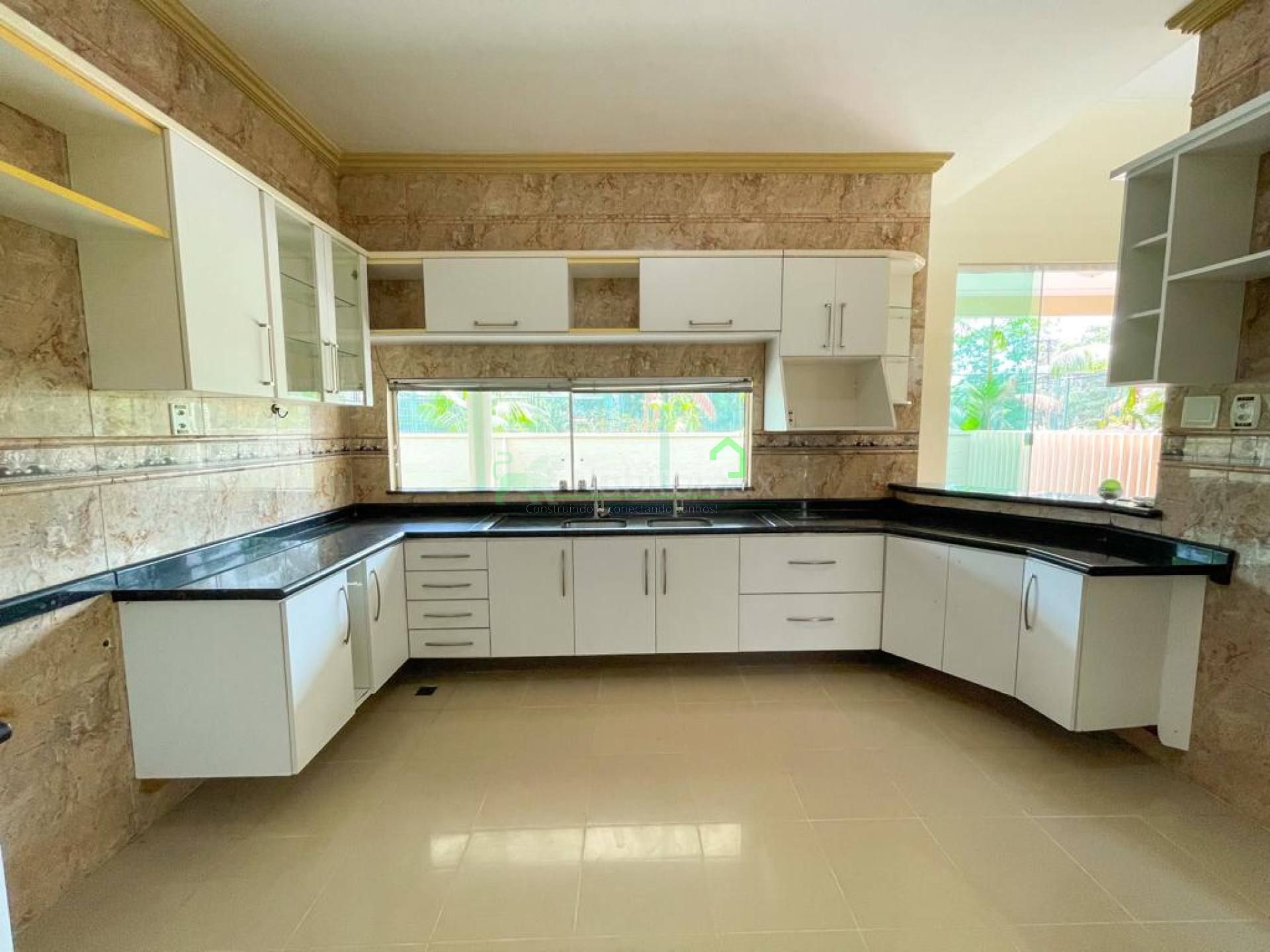 Casa de Condomínio à venda com 5 quartos, 420m² - Foto 9