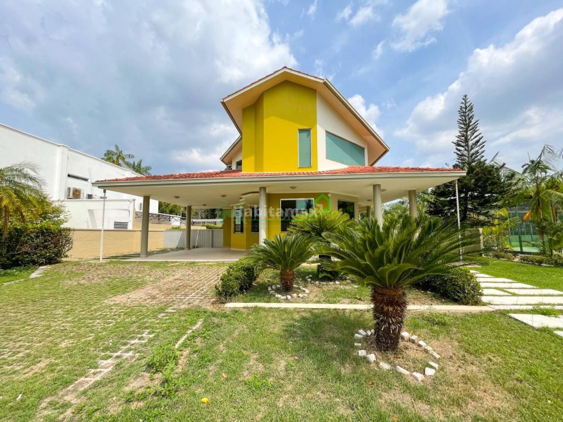 Casa de Condomínio à venda com 5 quartos, 420m² - Foto 1