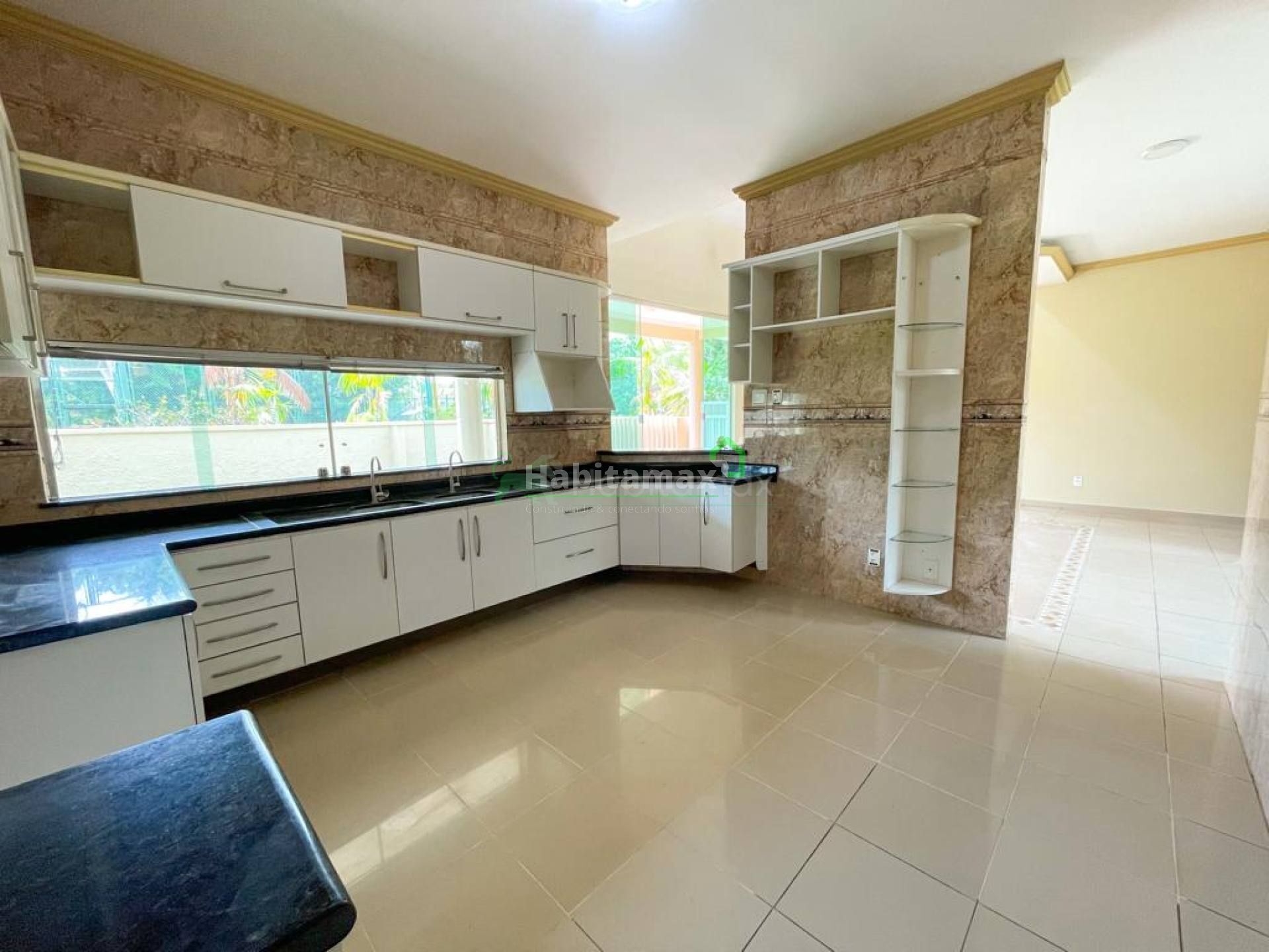 Casa de Condomínio à venda com 5 quartos, 420m² - Foto 10