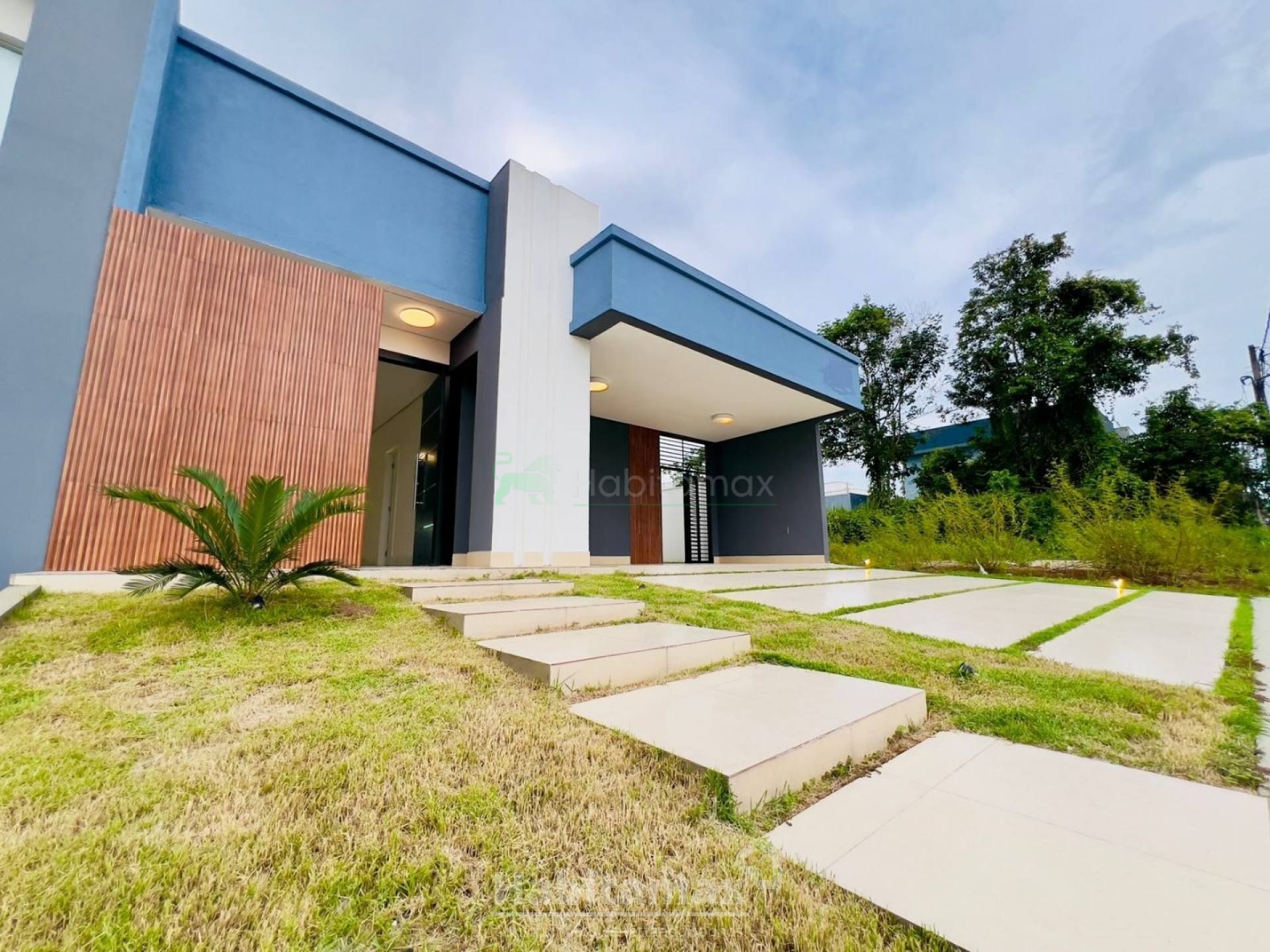 Casa de Condomínio à venda com 3 quartos, 135m² - Foto 1