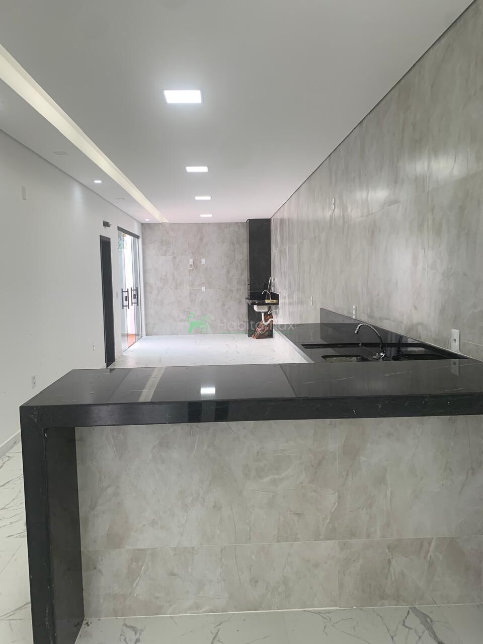 Casa à venda com 3 quartos, 185m² - Foto 3