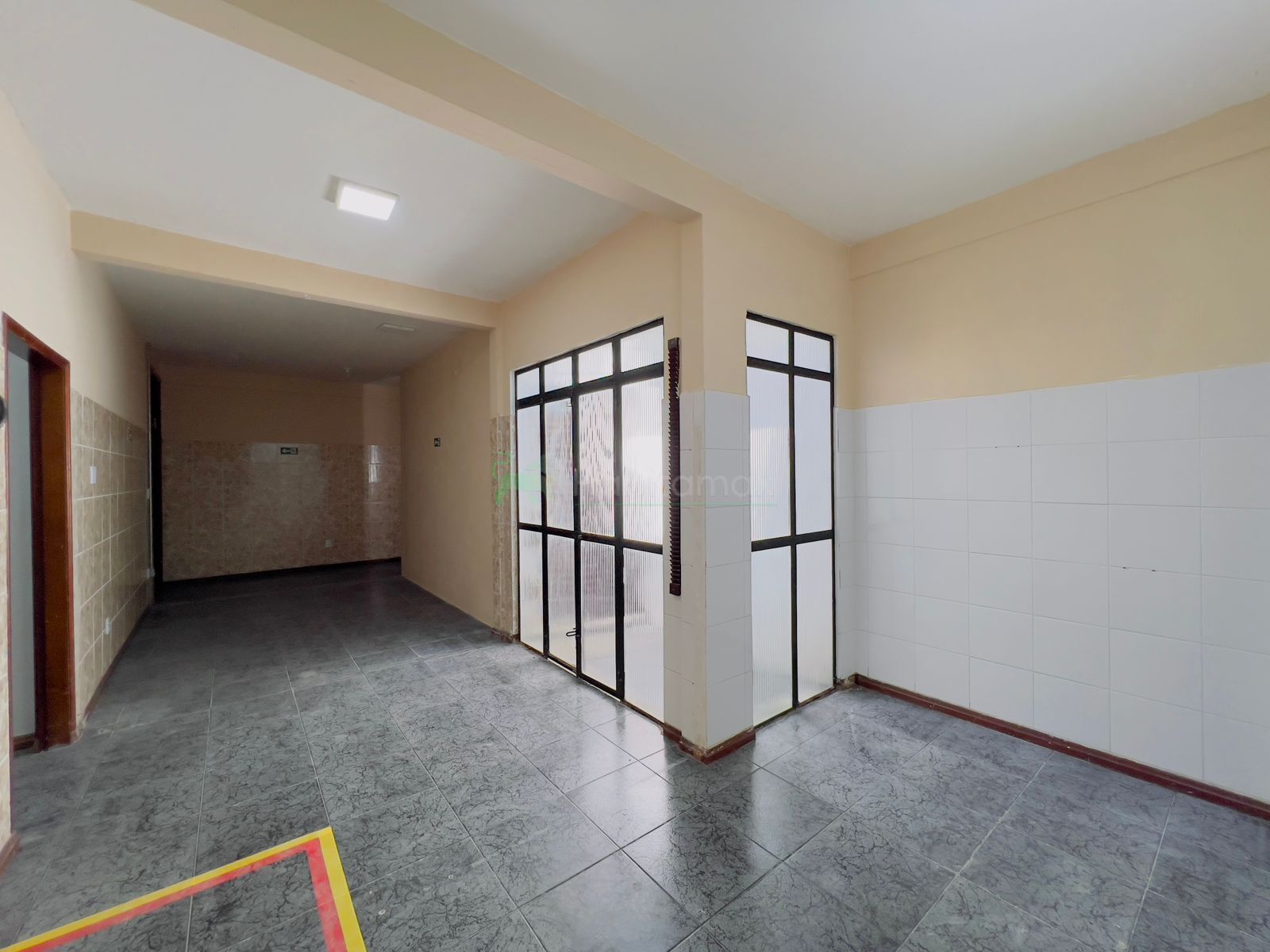 Loja-Salão para alugar com 6 quartos, 250m² - Foto 20