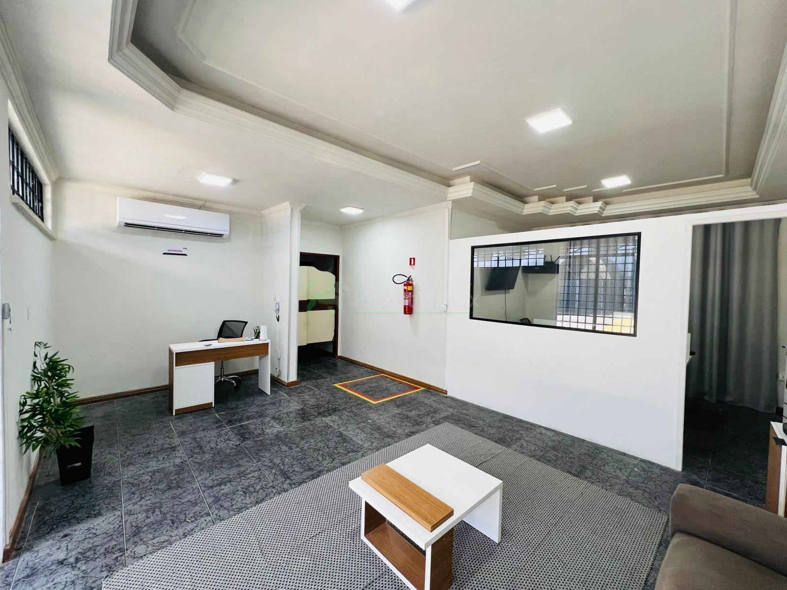 Loja-Salão para alugar com 6 quartos, 250m² - Foto 4