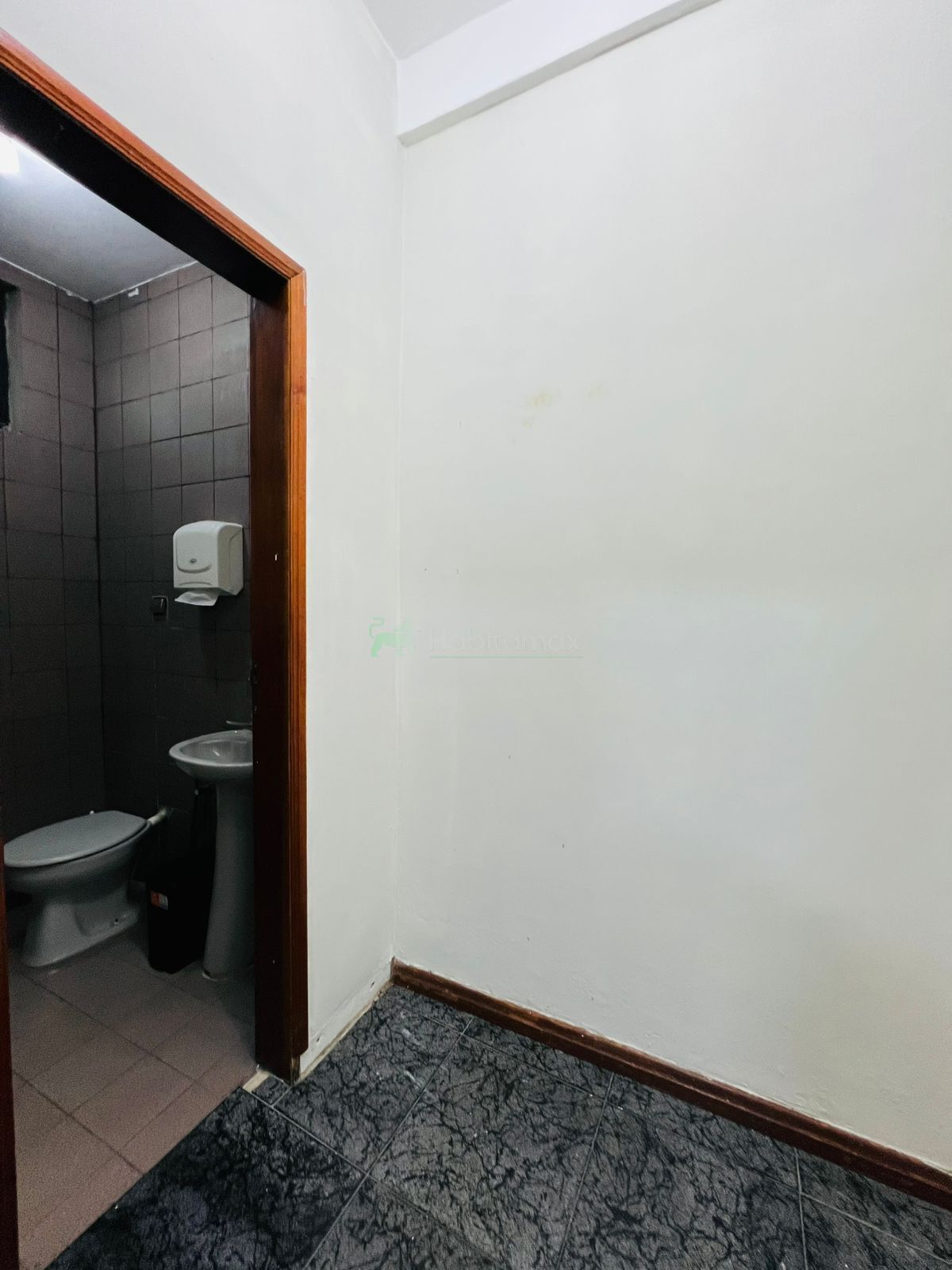 Loja-Salão para alugar com 6 quartos, 250m² - Foto 16