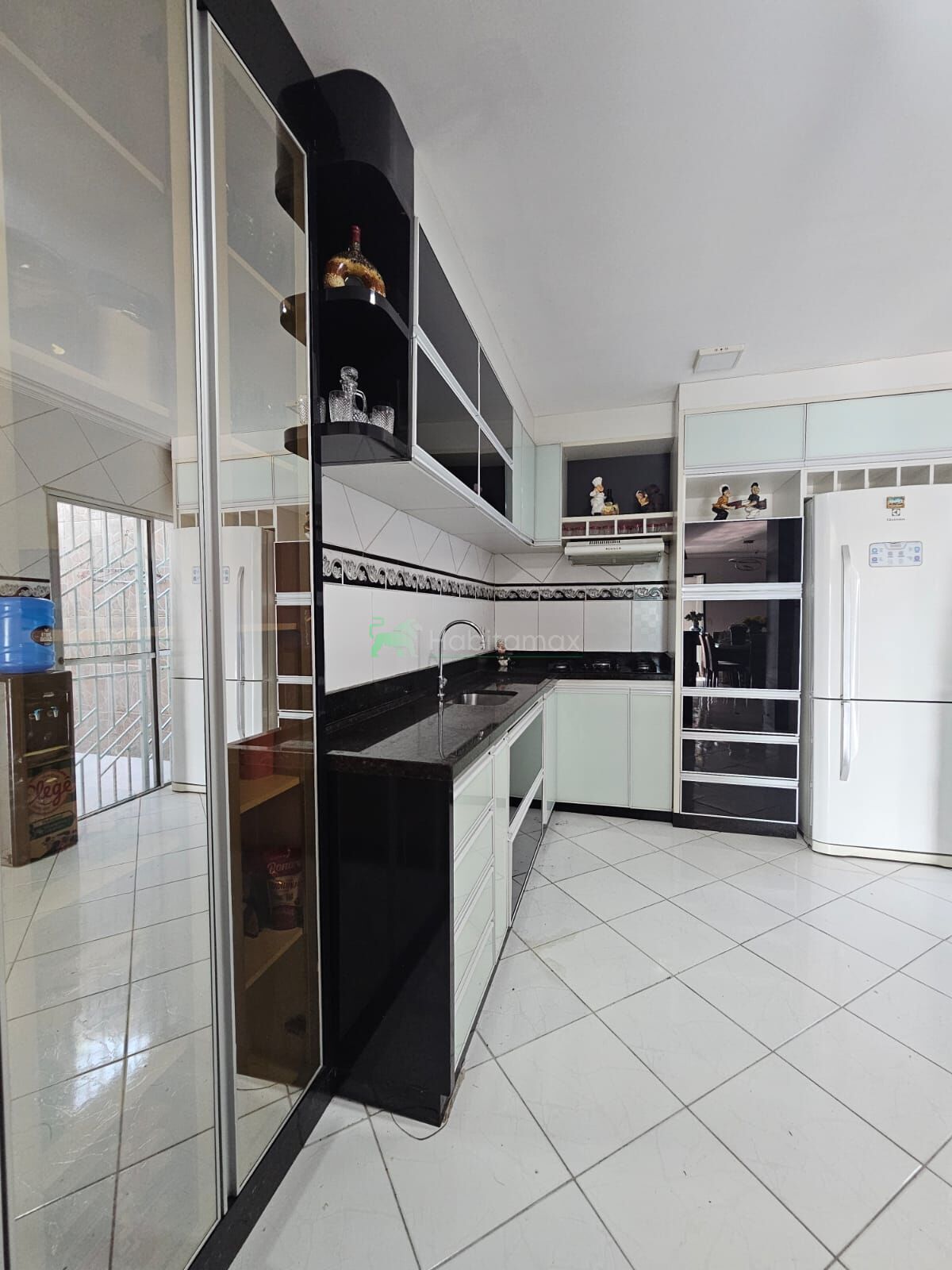 Casa à venda com 5 quartos, 230m² - Foto 16