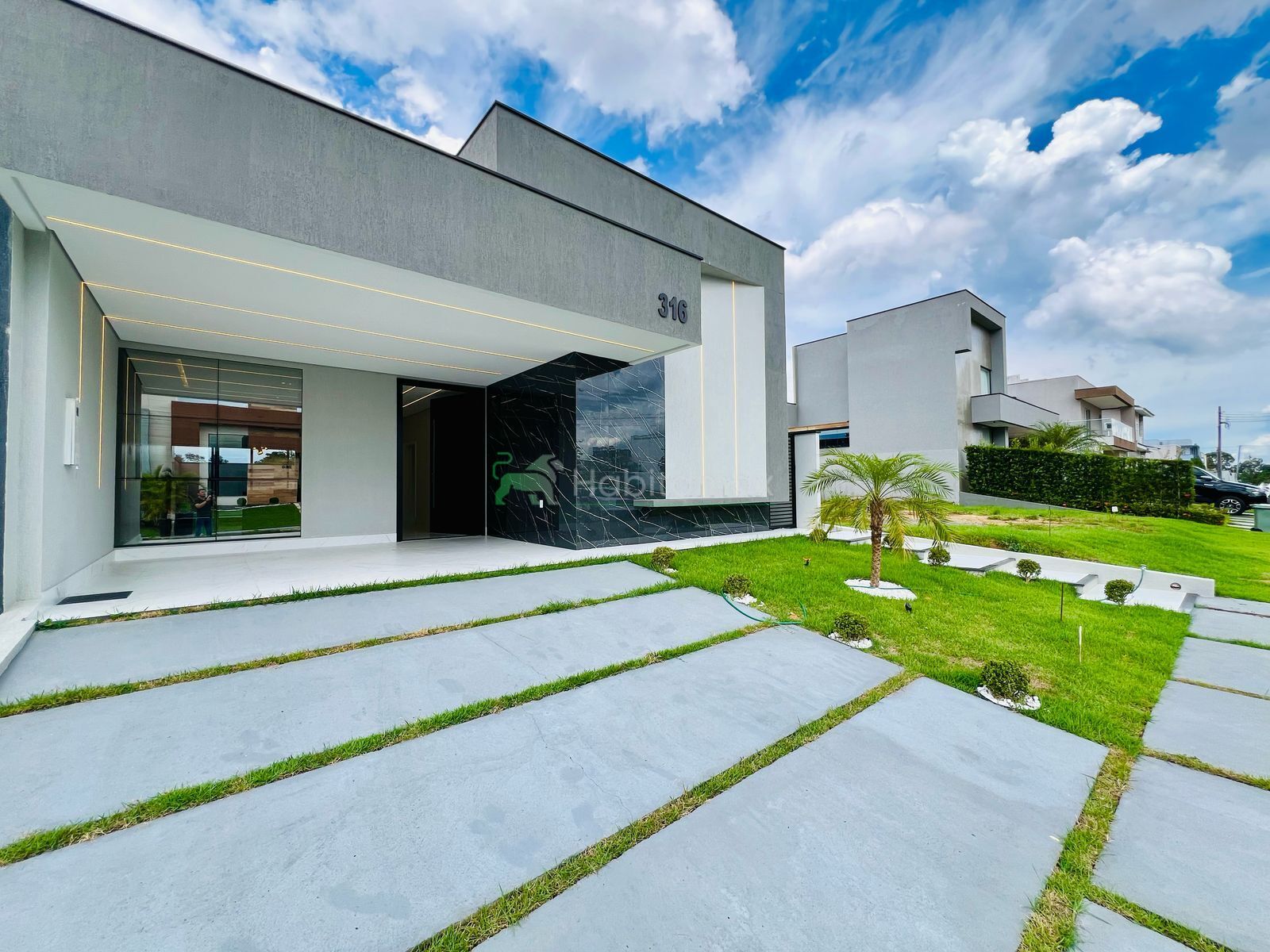 Casa, 3 quartos, 168 m² - Foto 2