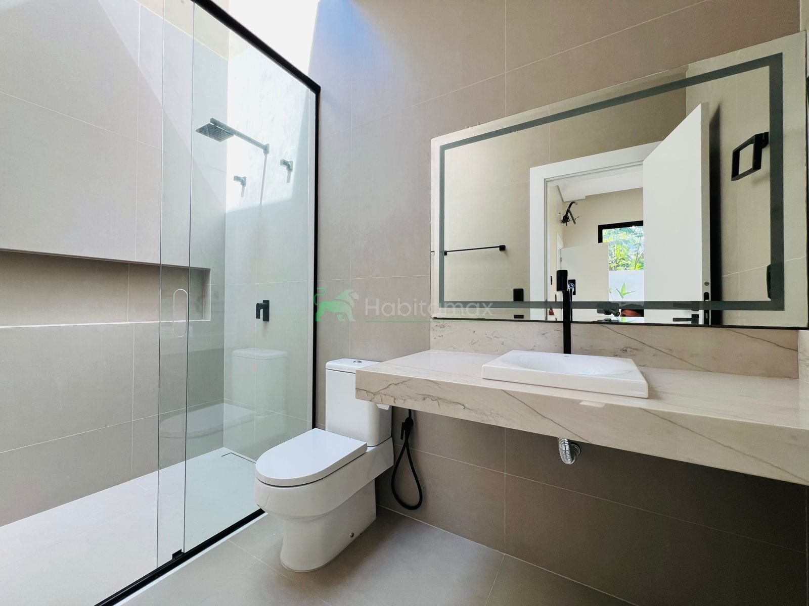 Casa à venda com 4 quartos, 300m² - Foto 16