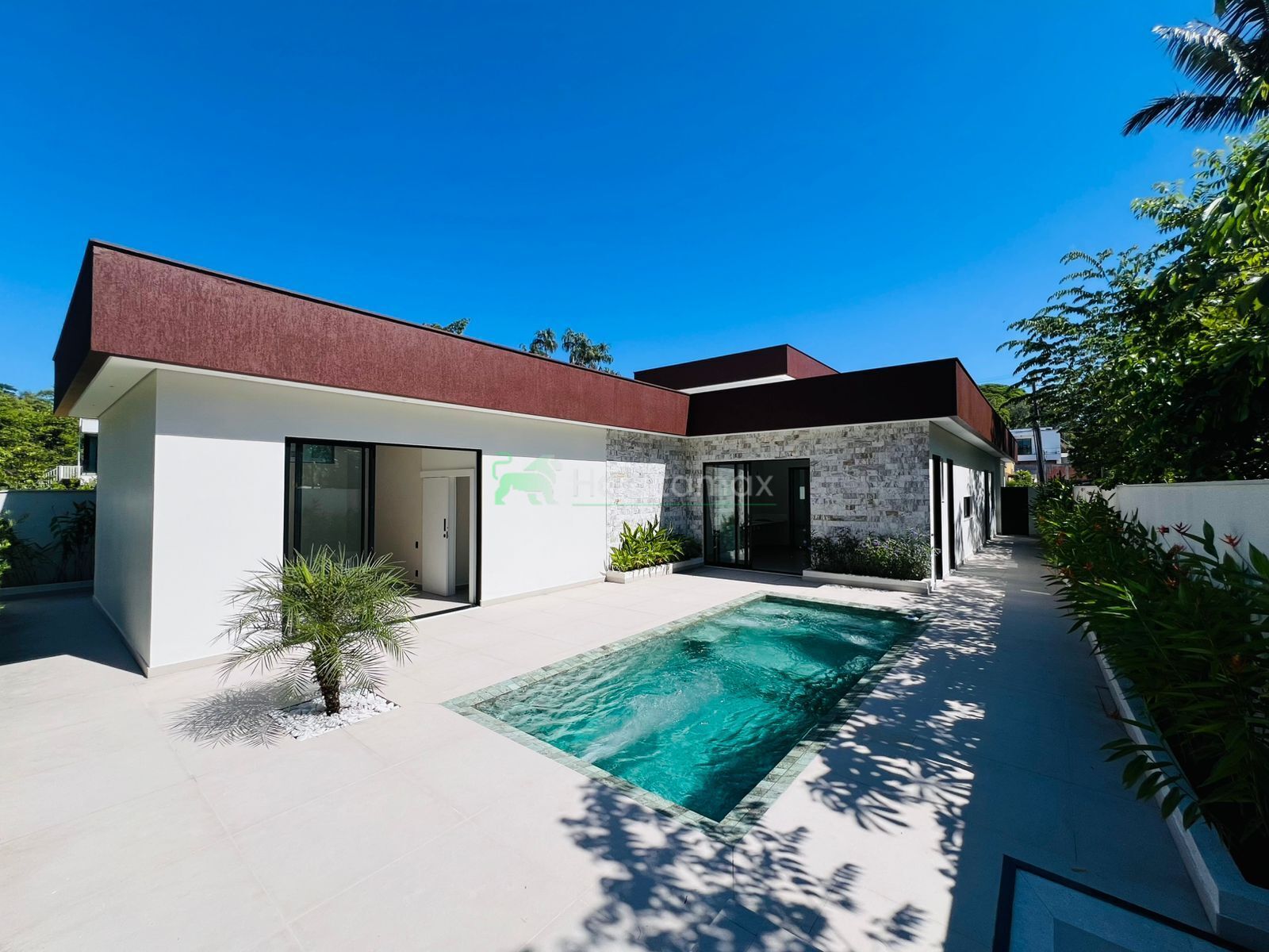 Casa à venda com 4 quartos, 300m² - Foto 25