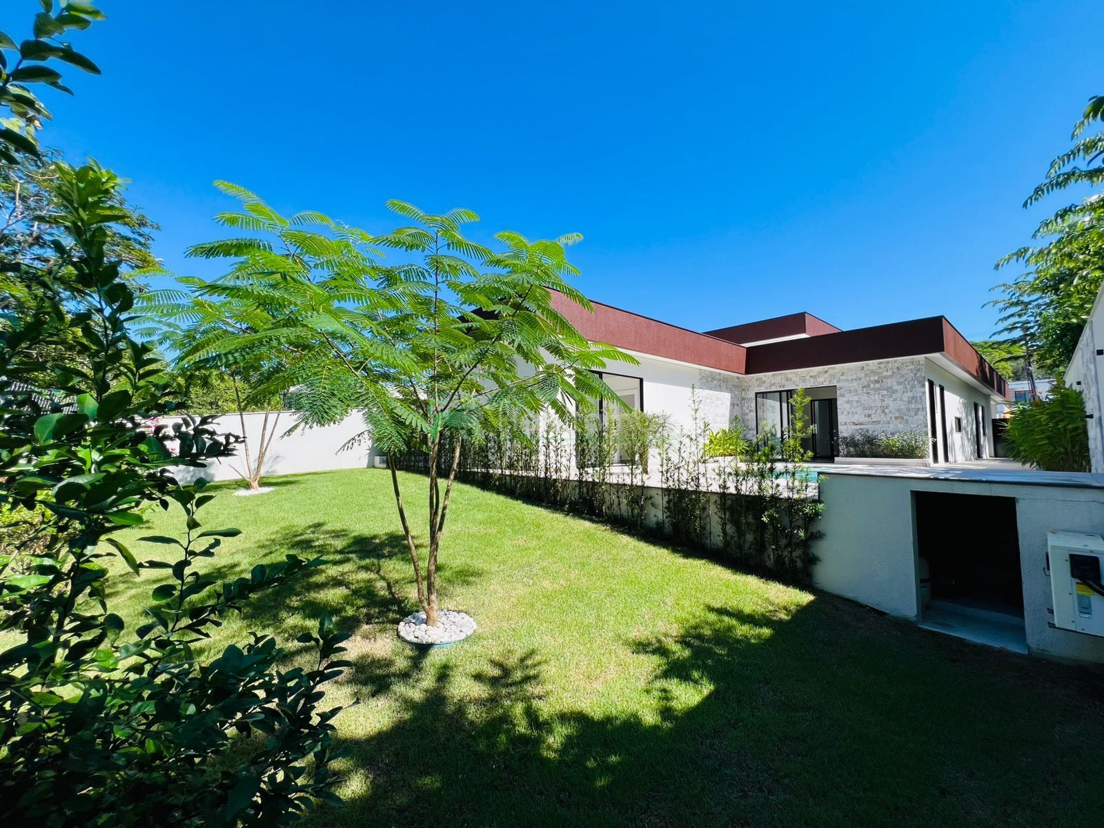 Casa à venda com 4 quartos, 300m² - Foto 28