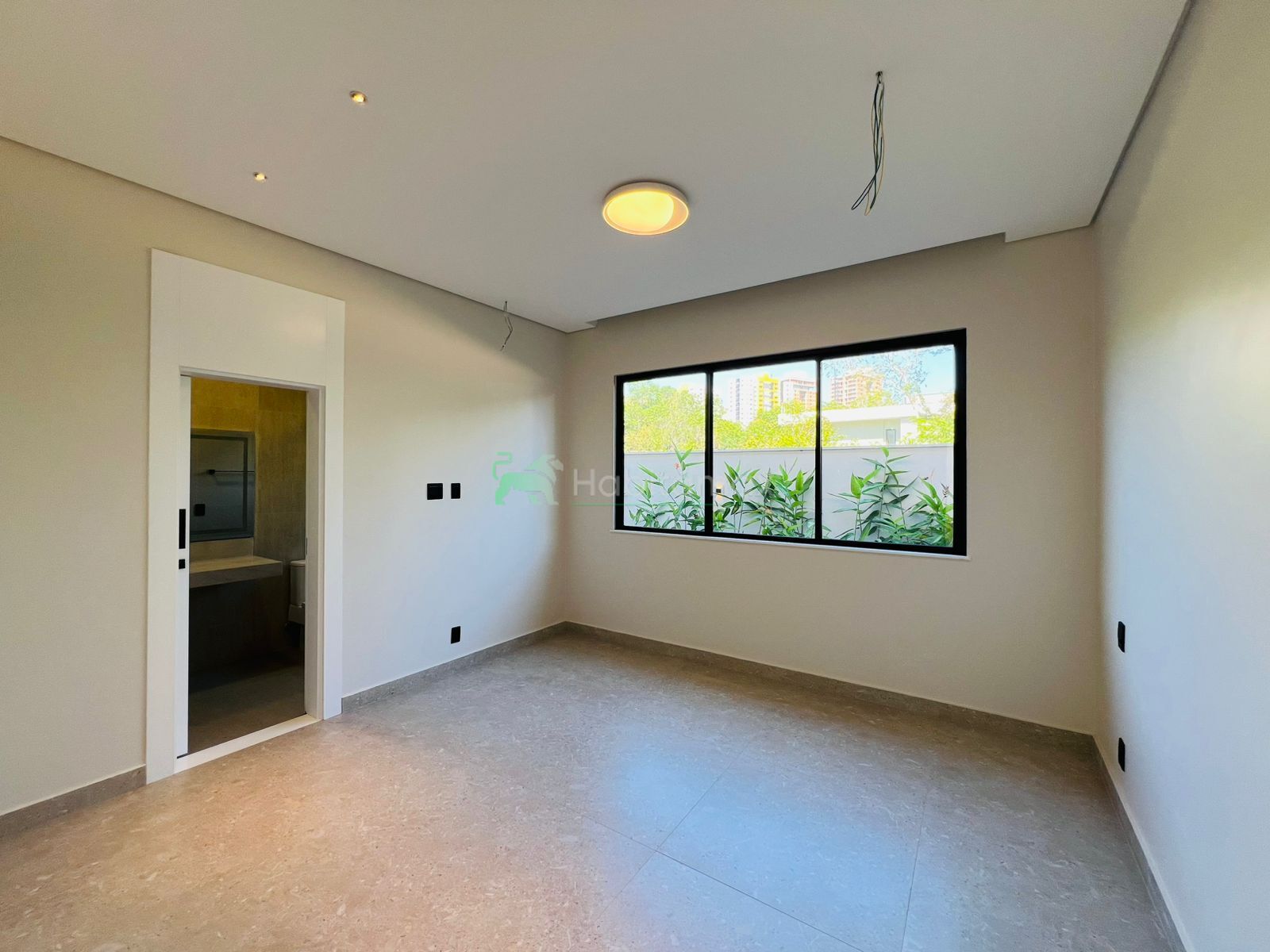 Casa à venda com 4 quartos, 300m² - Foto 9