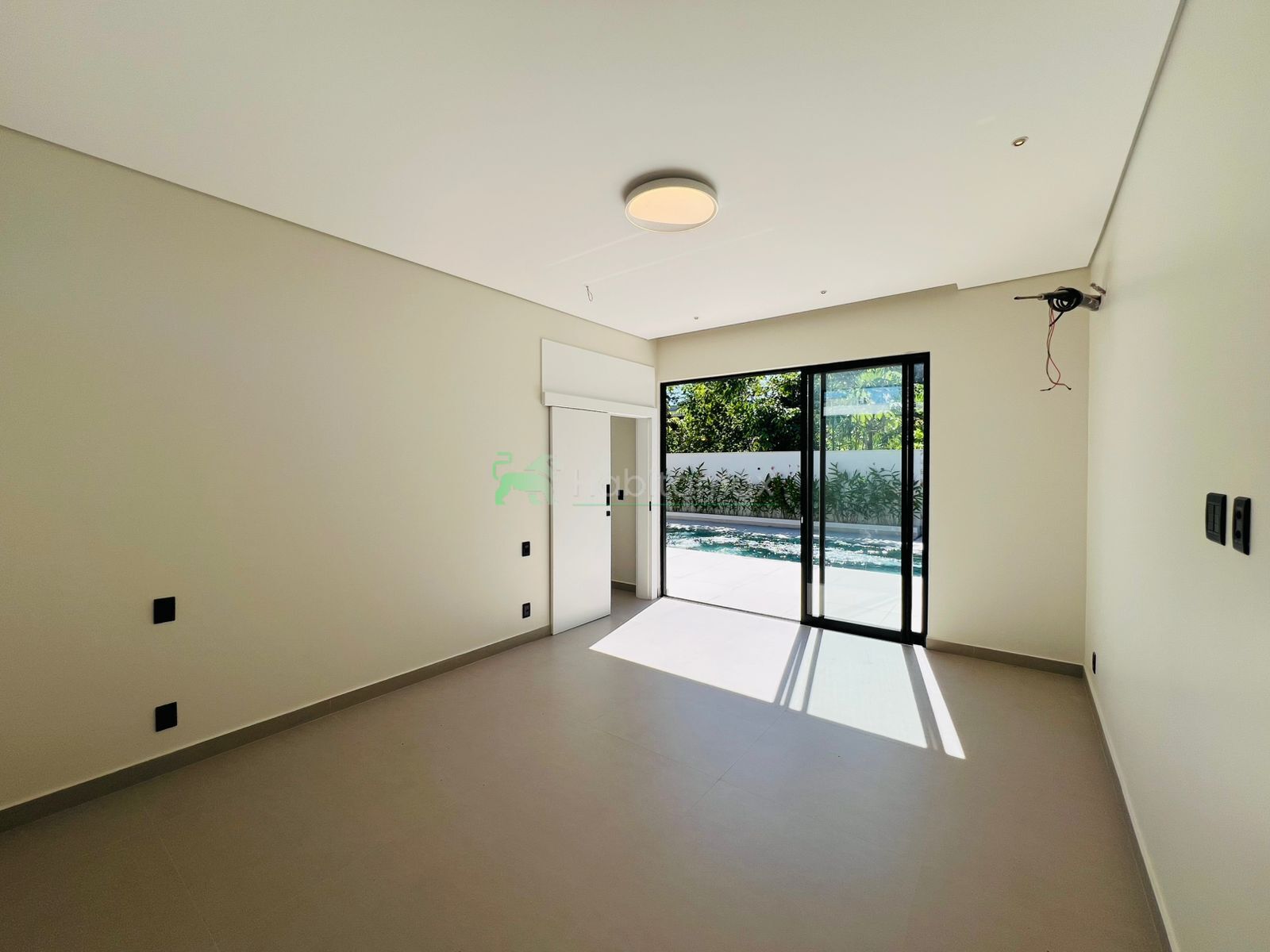 Casa à venda com 4 quartos, 300m² - Foto 12