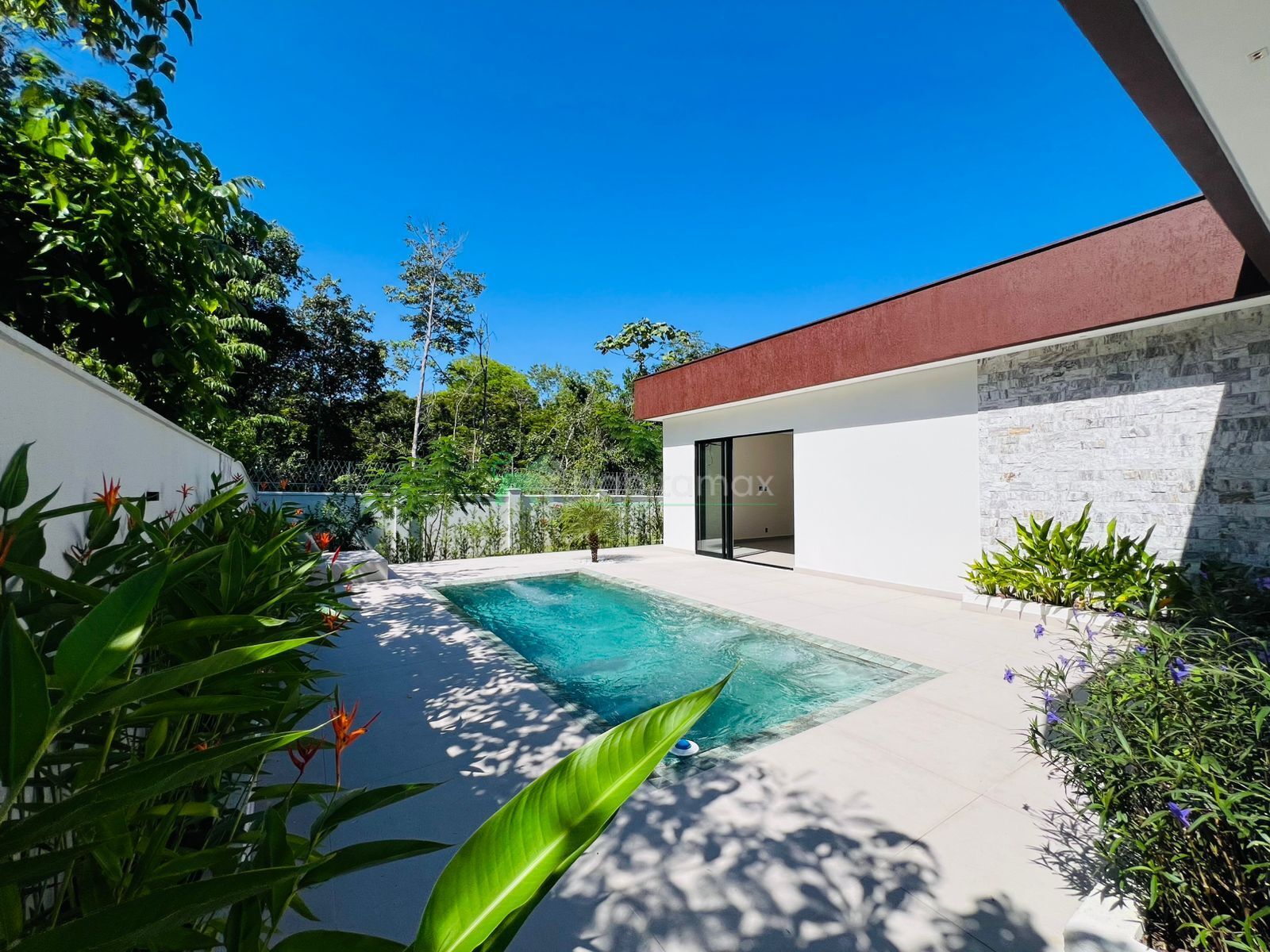 Casa à venda com 4 quartos, 300m² - Foto 24