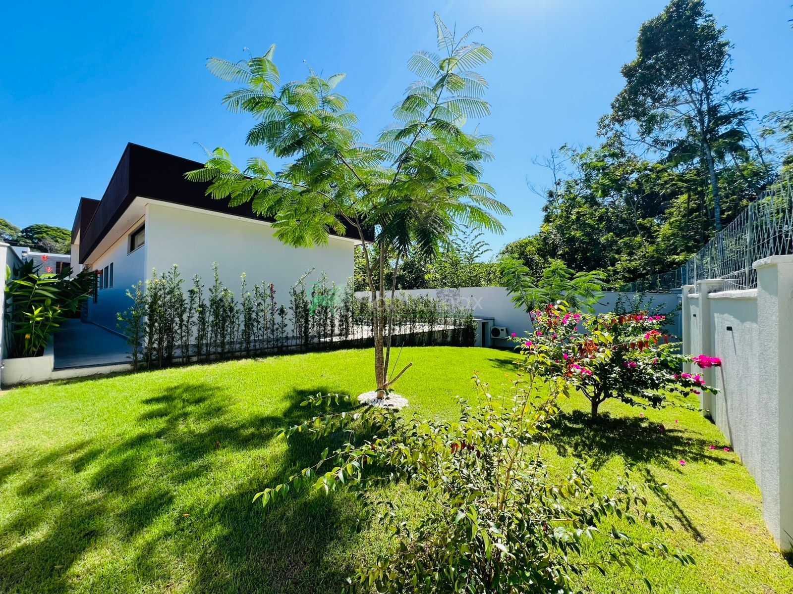 Casa à venda com 4 quartos, 300m² - Foto 26