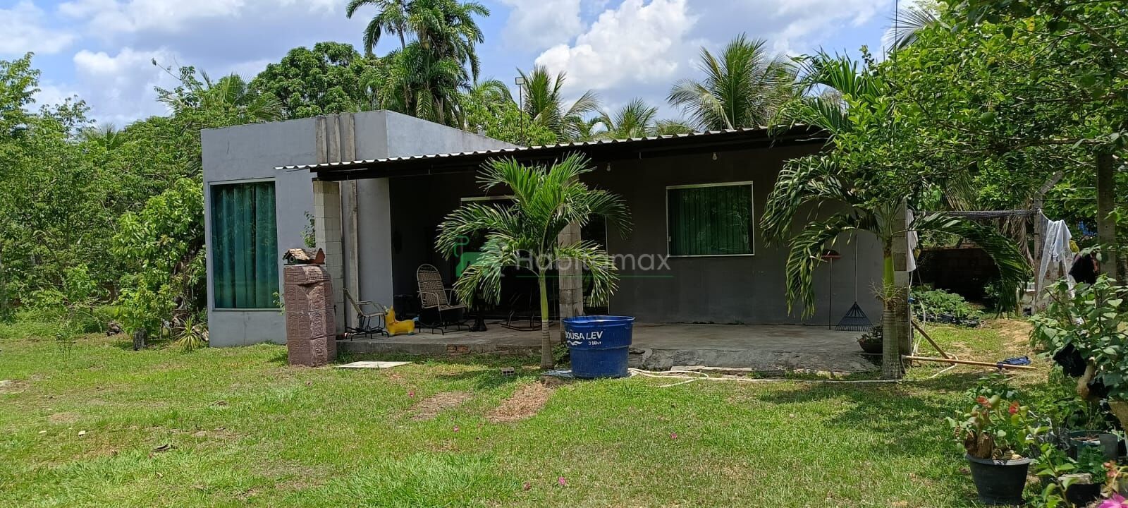 Casa à venda com 2 quartos, 100m² - Foto 1