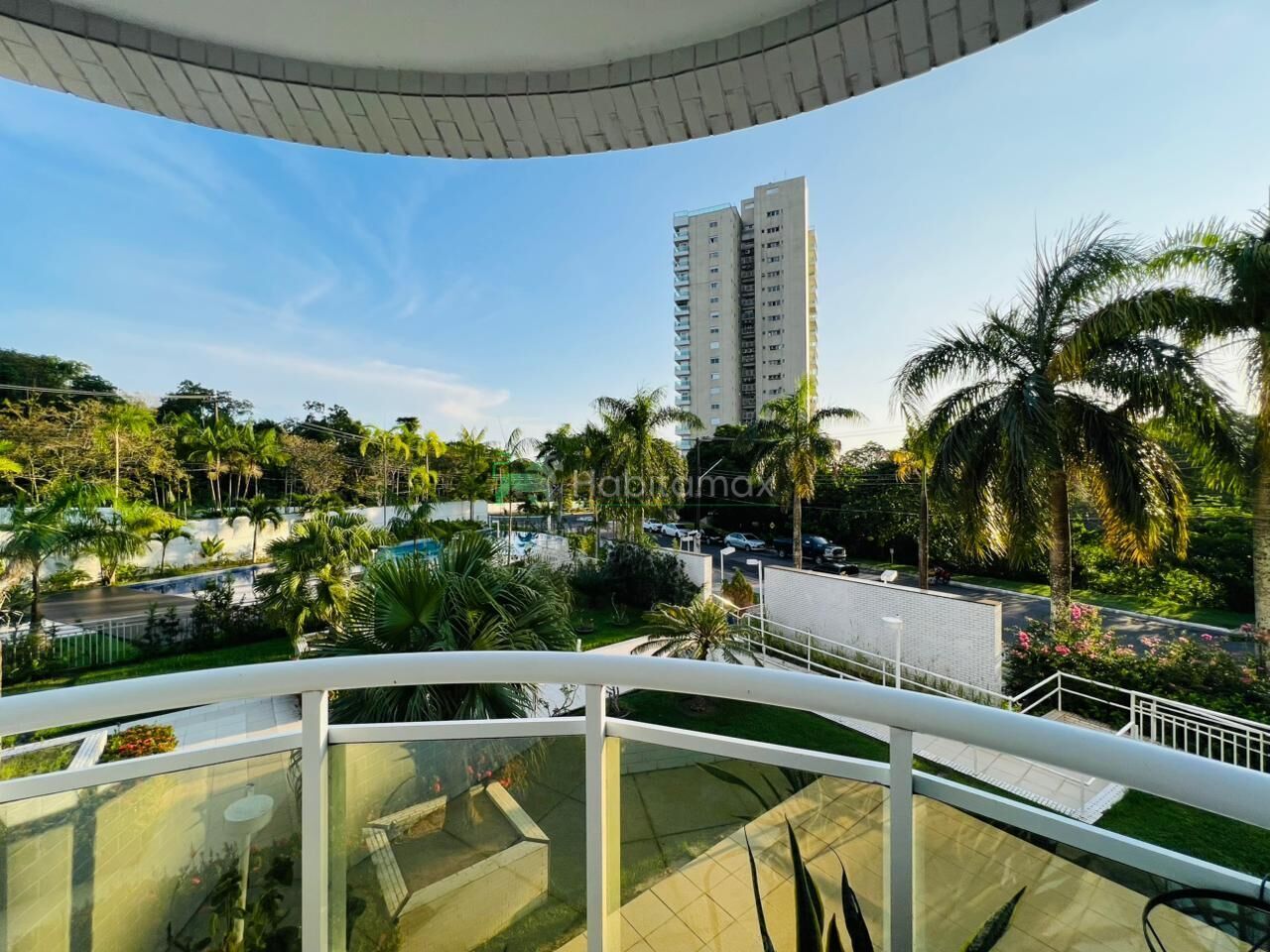 Apartamento, 3 quartos, 211 m² - Foto 1