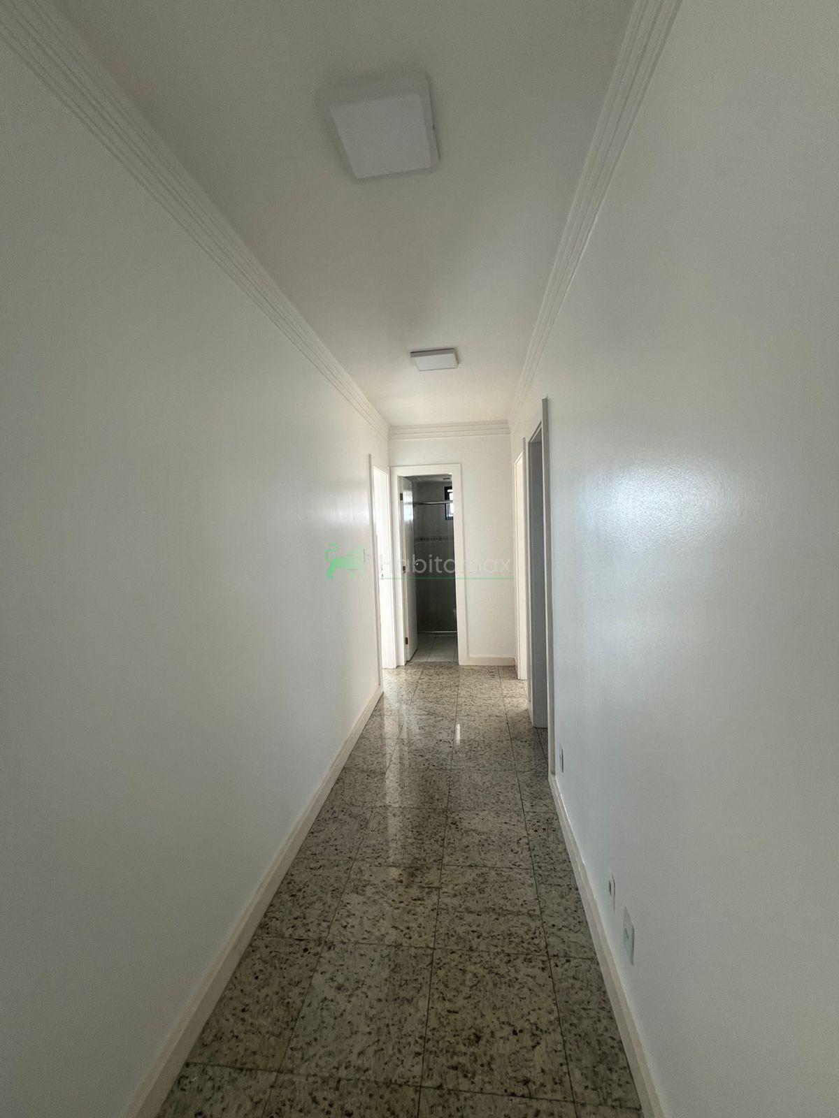 Apartamento para alugar com 3 quartos, 175m² - Foto 11