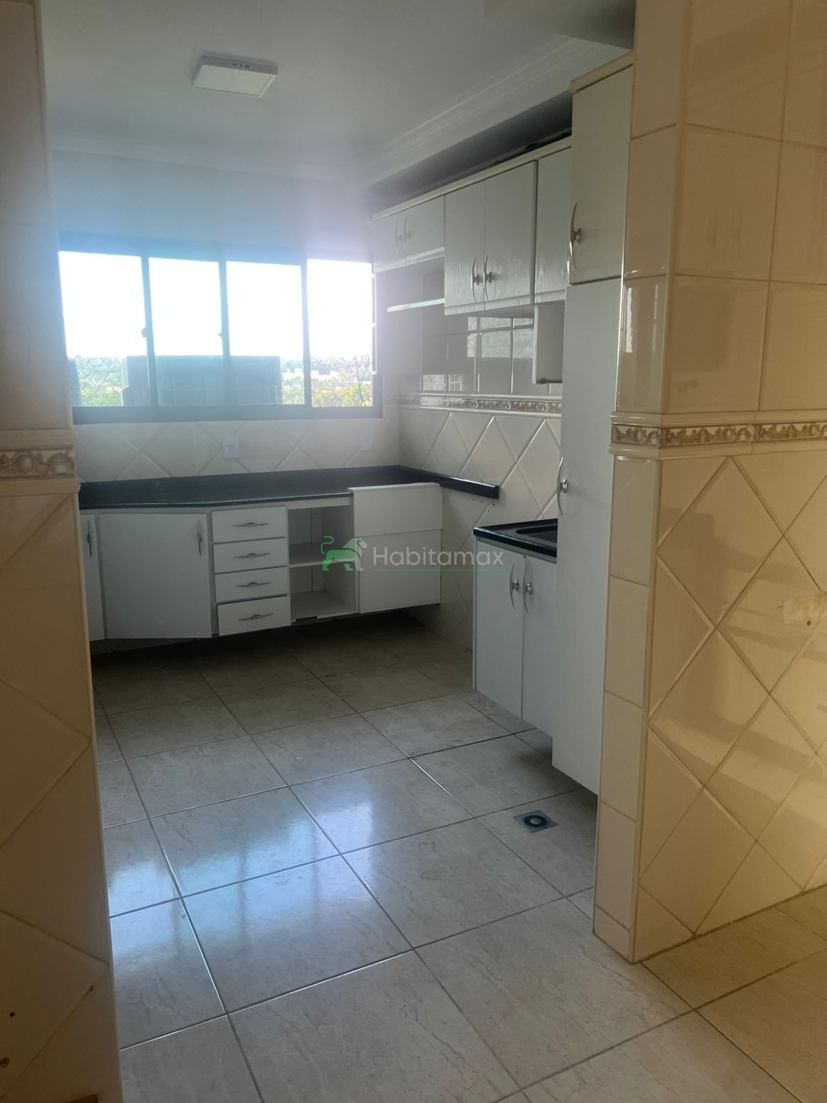Apartamento para alugar com 3 quartos, 175m² - Foto 4