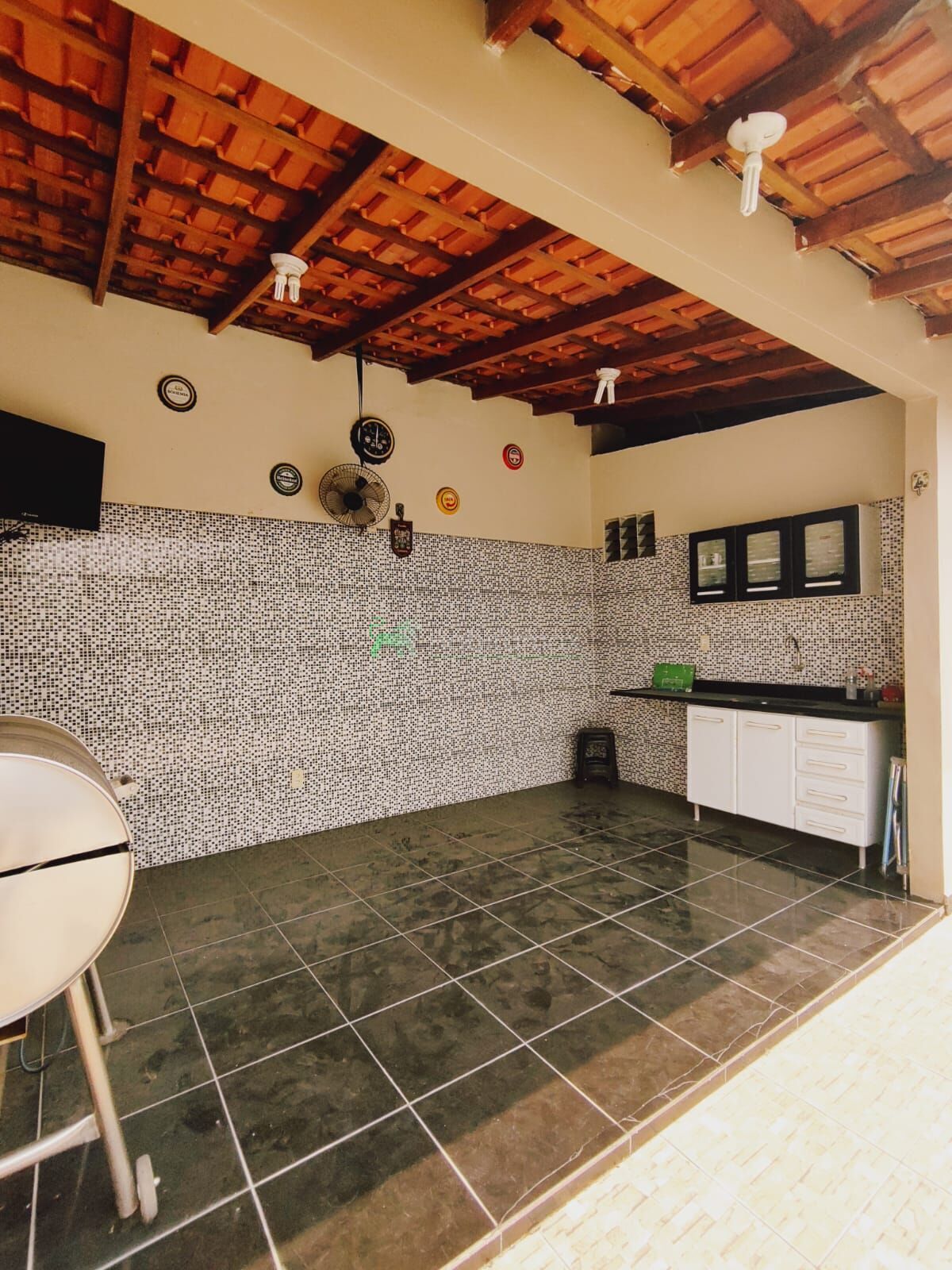 Casa para alugar com 3 quartos, 120m² - Foto 2