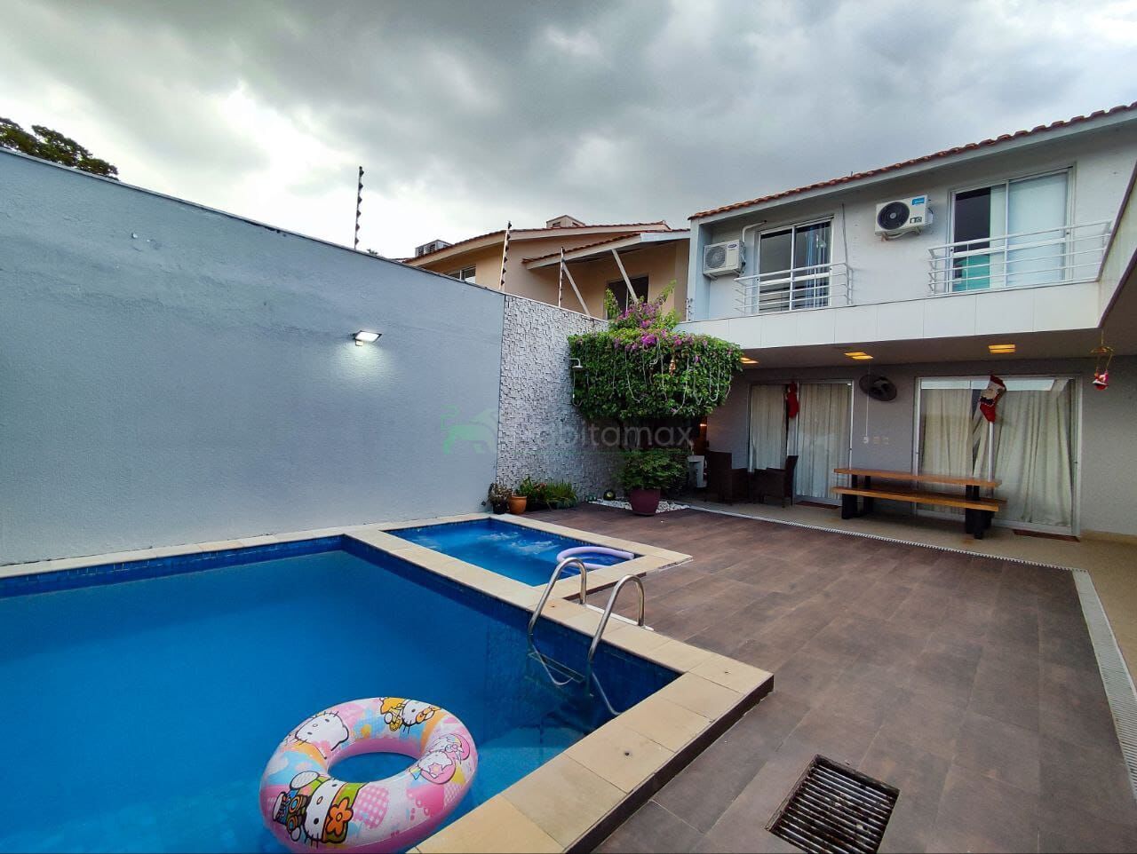 Casa à venda com 3 quartos, 220m² - Foto 23