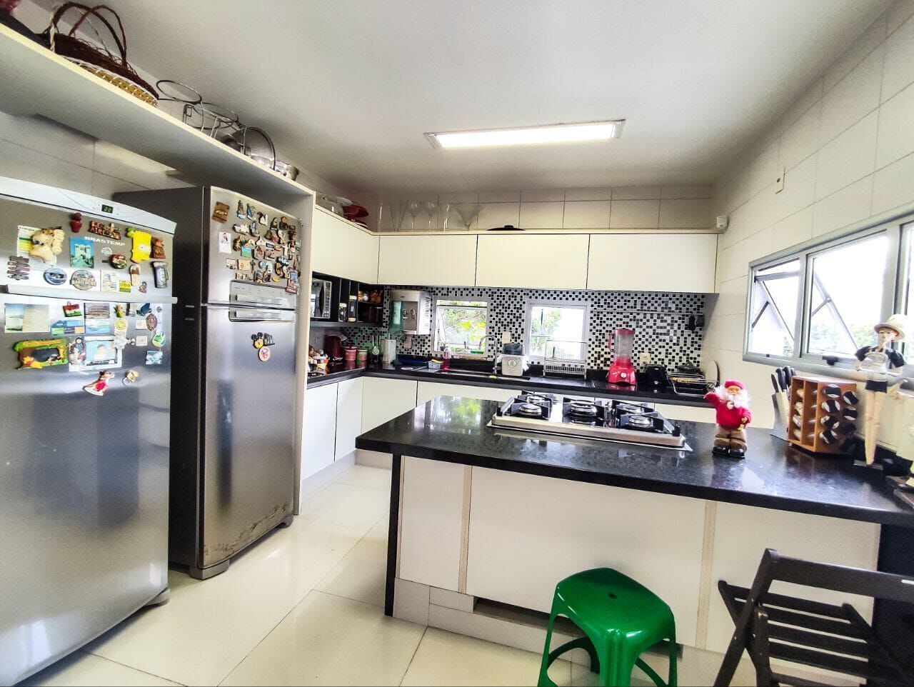 Casa à venda com 3 quartos, 220m² - Foto 15