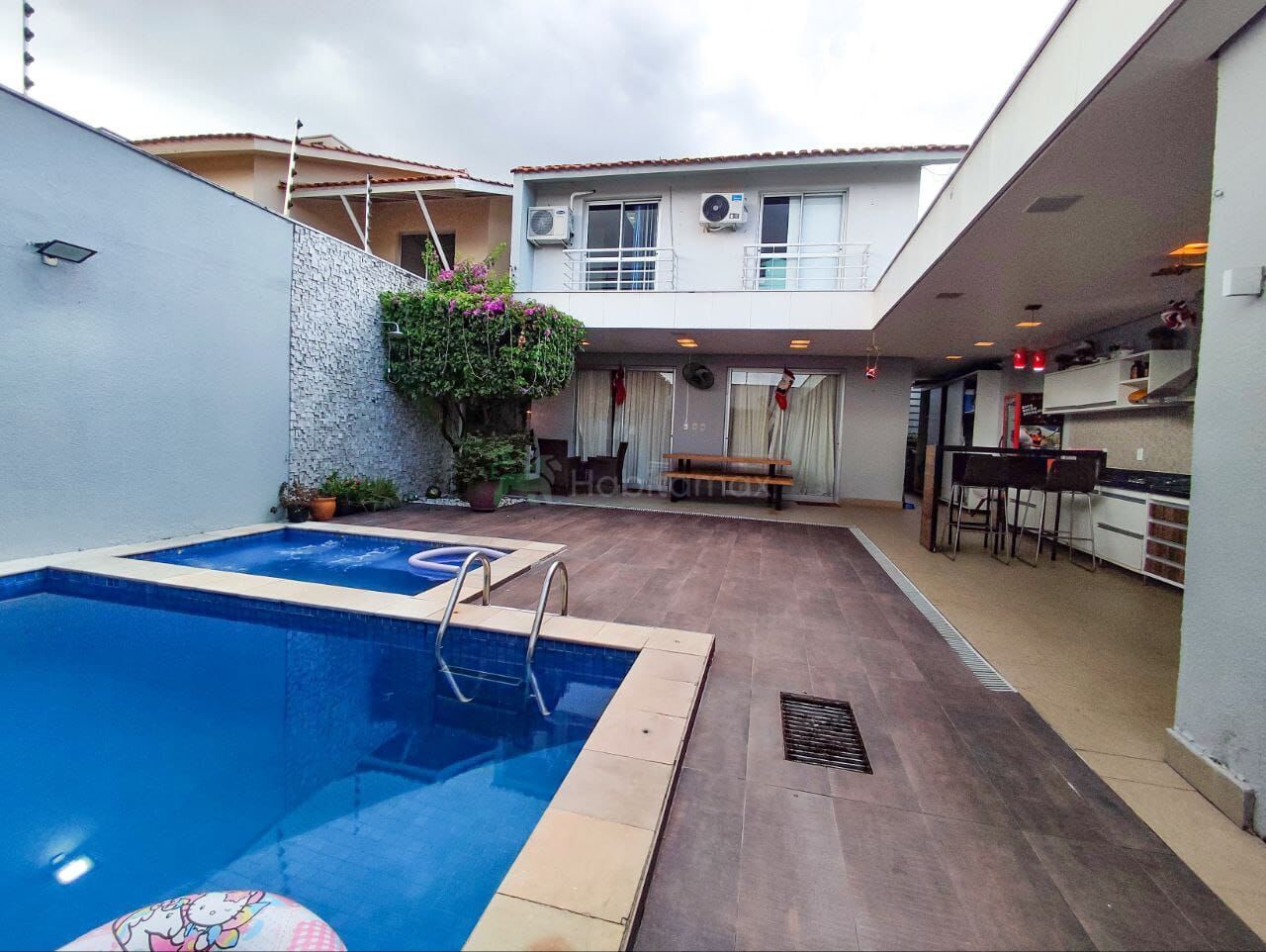 Casa à venda com 3 quartos, 220m² - Foto 19