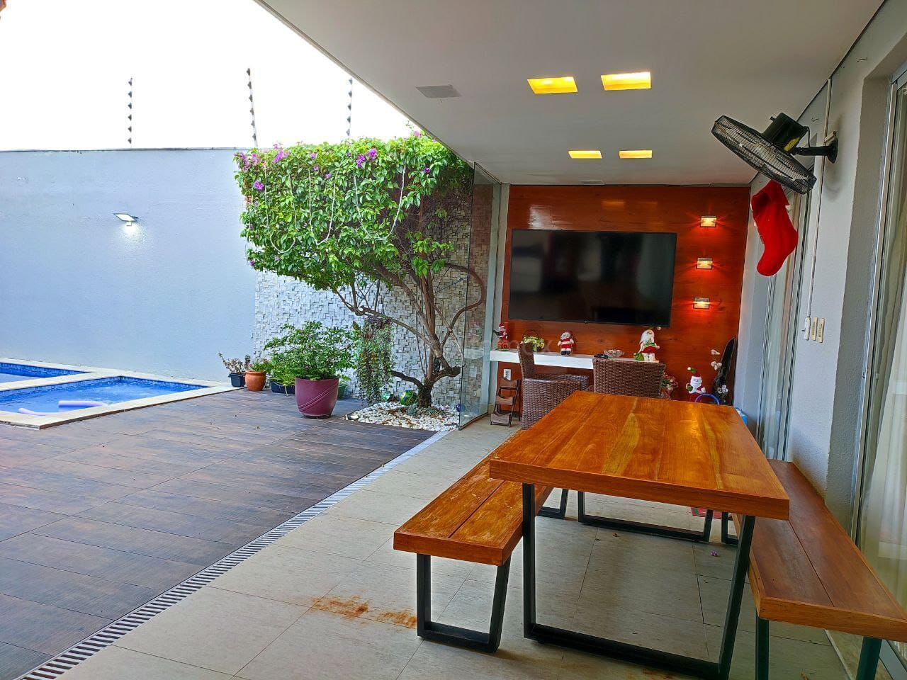 Casa à venda com 3 quartos, 220m² - Foto 17