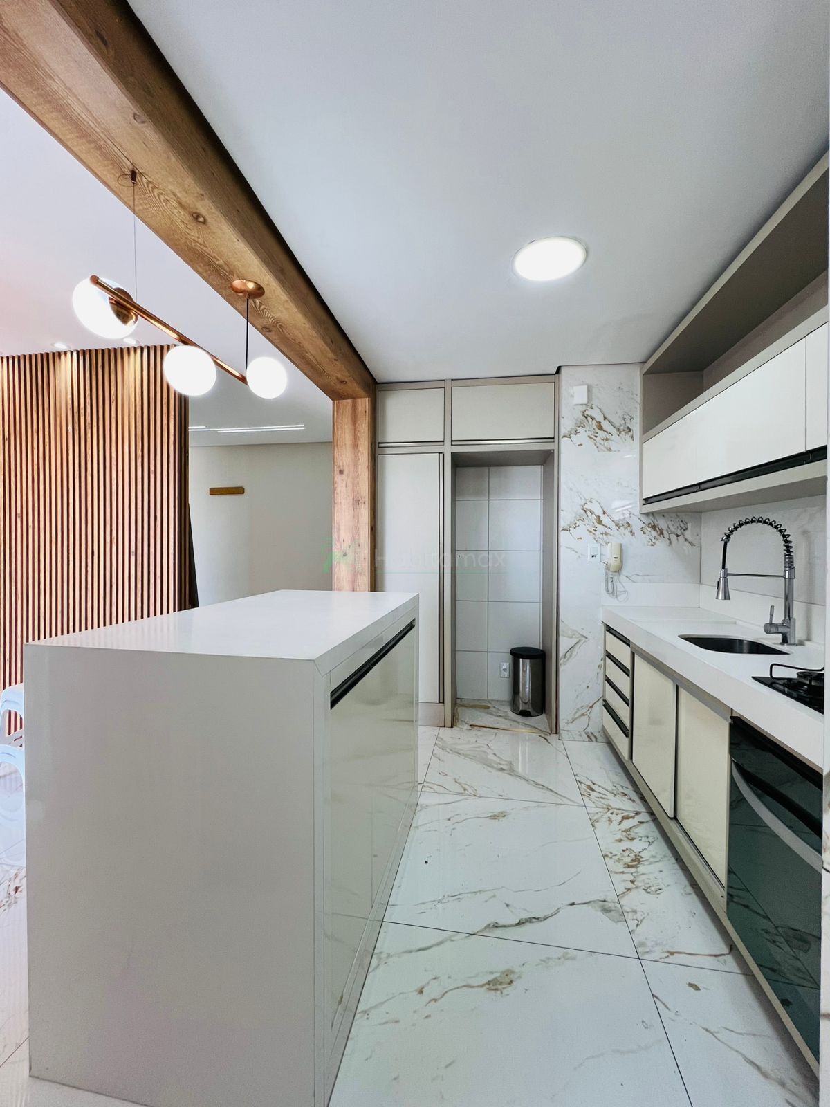 Apartamento para alugar com 2 quartos, 84m² - Foto 8